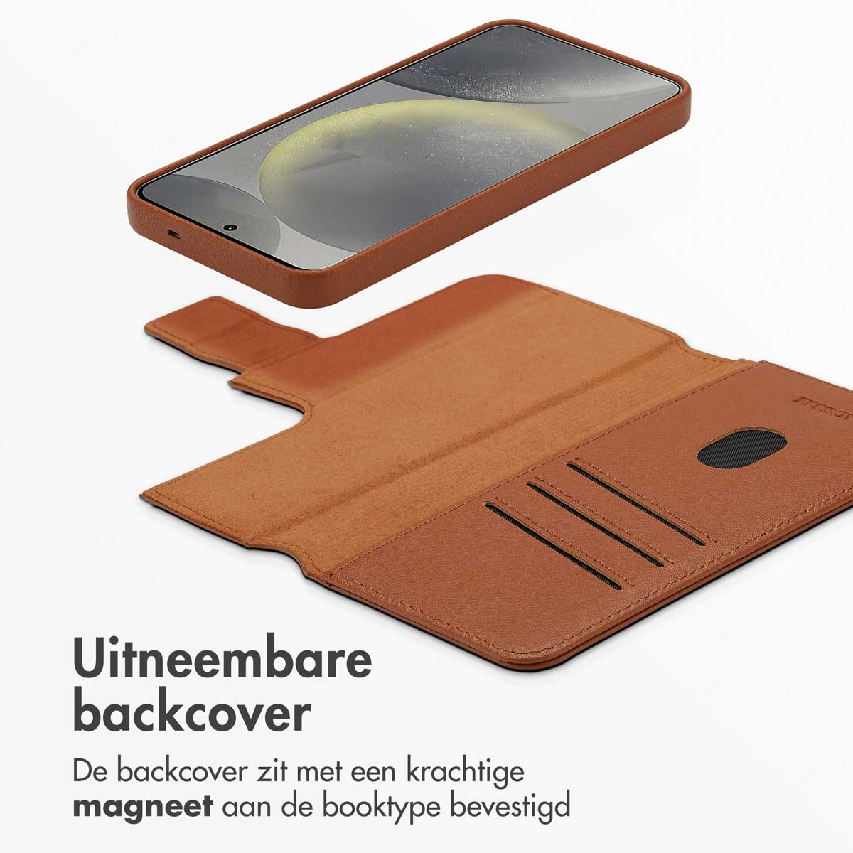 Telefoonhoesje en telefoon. De telefoon is bruin, met een scherm. De hoes is open.