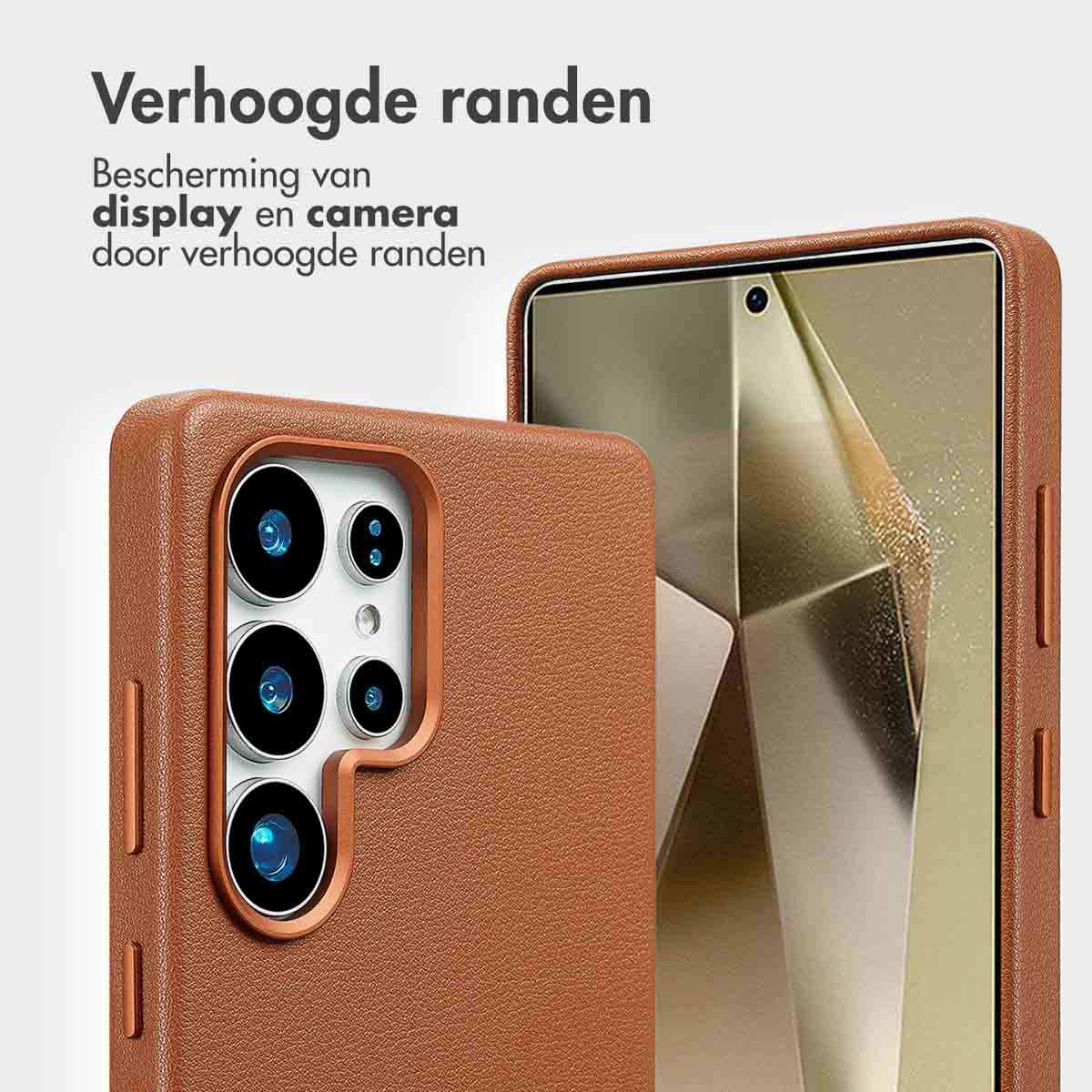 Een bruine telefoonhoes, focus op het camera-gebied. Het scherm van de telefoon is zichtbaar, met verhoogde randen.
