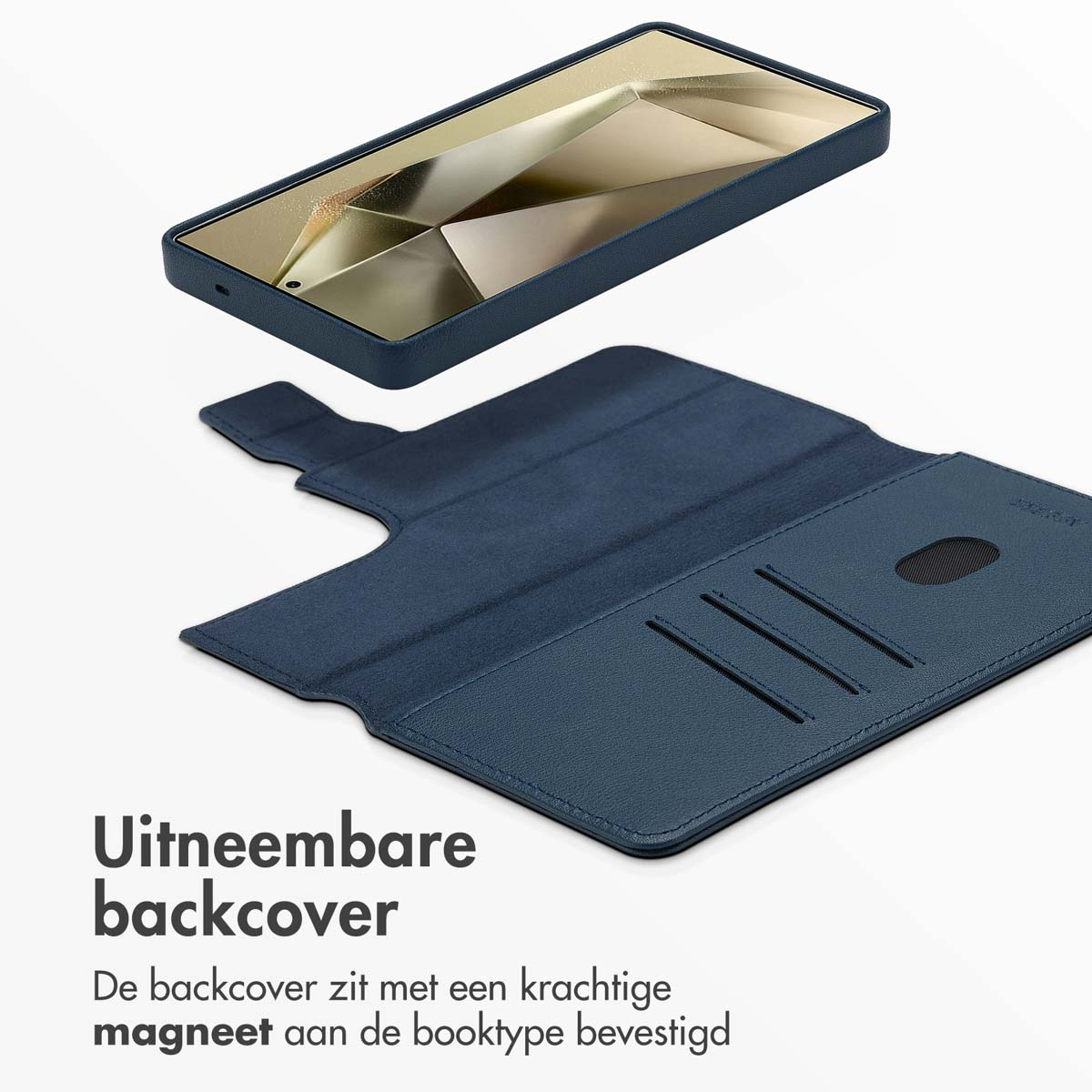 Blauwe telefoonhoes open. Er zit een telefoon en kaarten in. De achterkant is afneembaar.