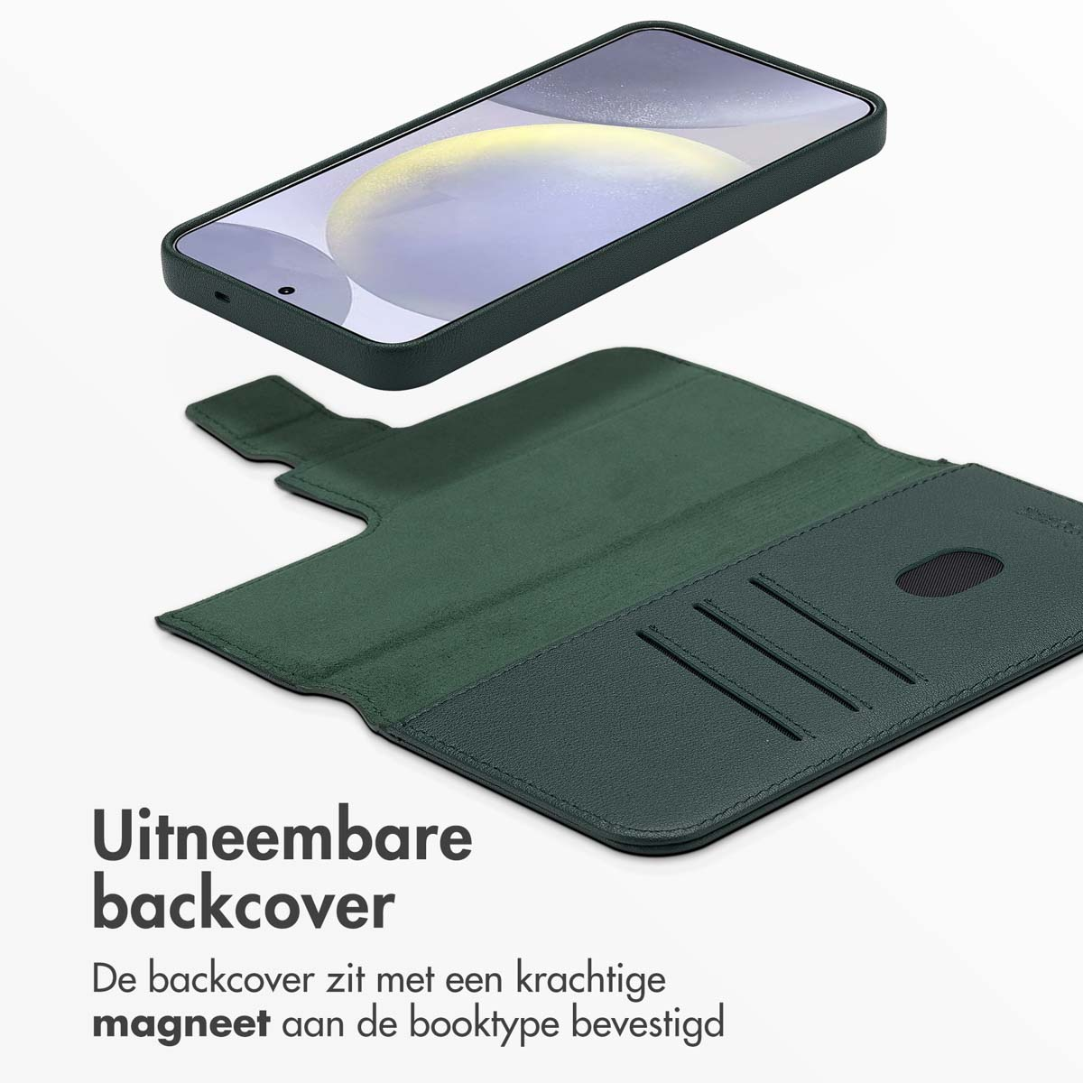 Groene telefoonhoes open, met een telefoon en kaarten erin. De achterkant is afneembaar.