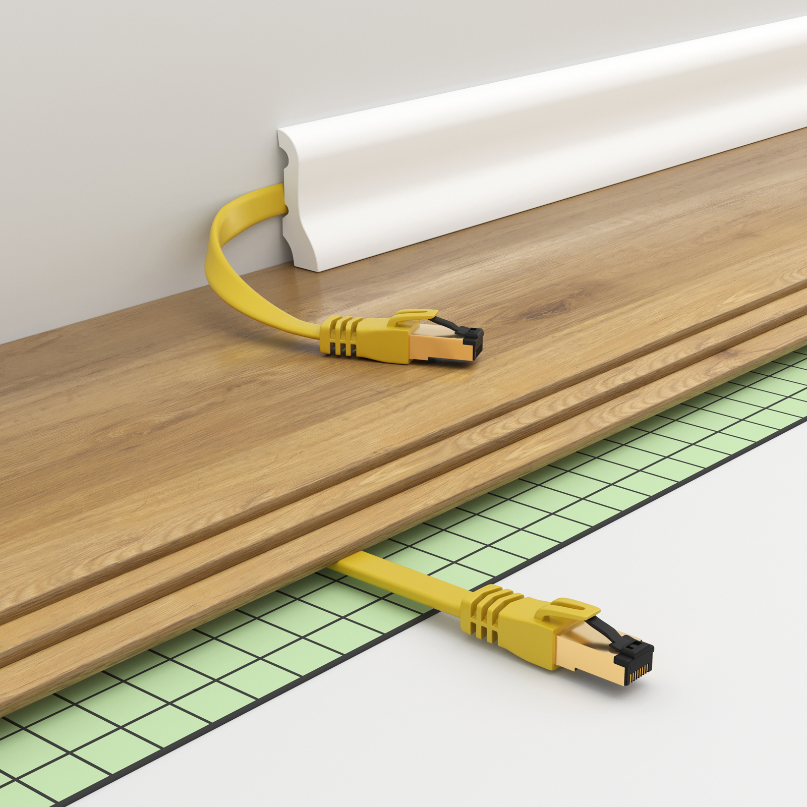 Gelbes Ethernet-Kabel, das entlang des Bodens verläuft. Wand und Sockelleiste im Hintergrund. Grüne Polsterung.