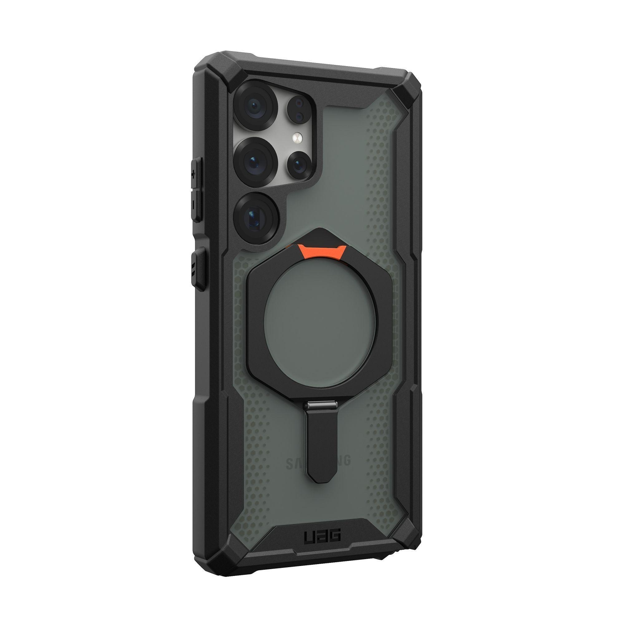 Funda negra para teléfono con soporte de anillo. Tiene una parte trasera gris y detalles en naranja.