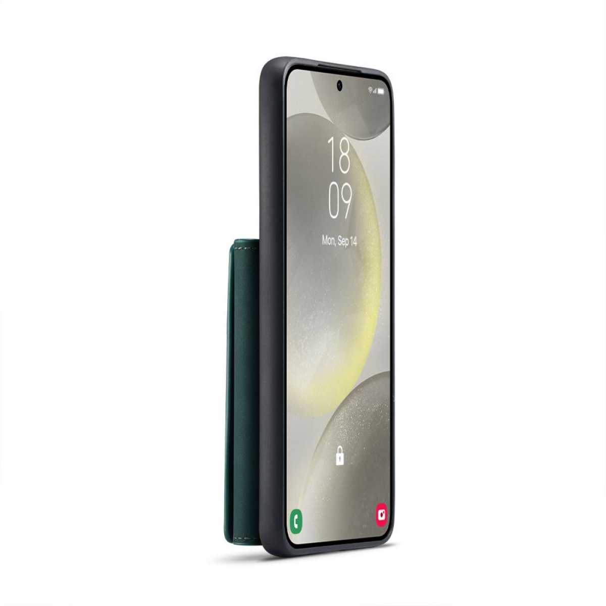 Ein Telefon in einer Hülle mit einem dunkelgrünen Portemonnaie. Der Bildschirm zeigt die Uhrzeit.