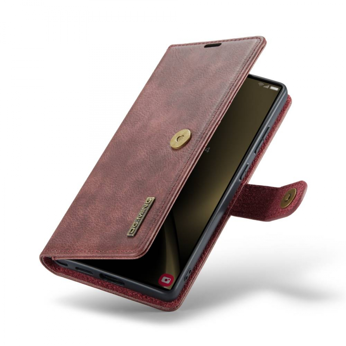 Rotbraune Handyhülle, geöffnet, zeigt ein schwarzes Smartphone. Mit Knopfverschluss und Logo.
