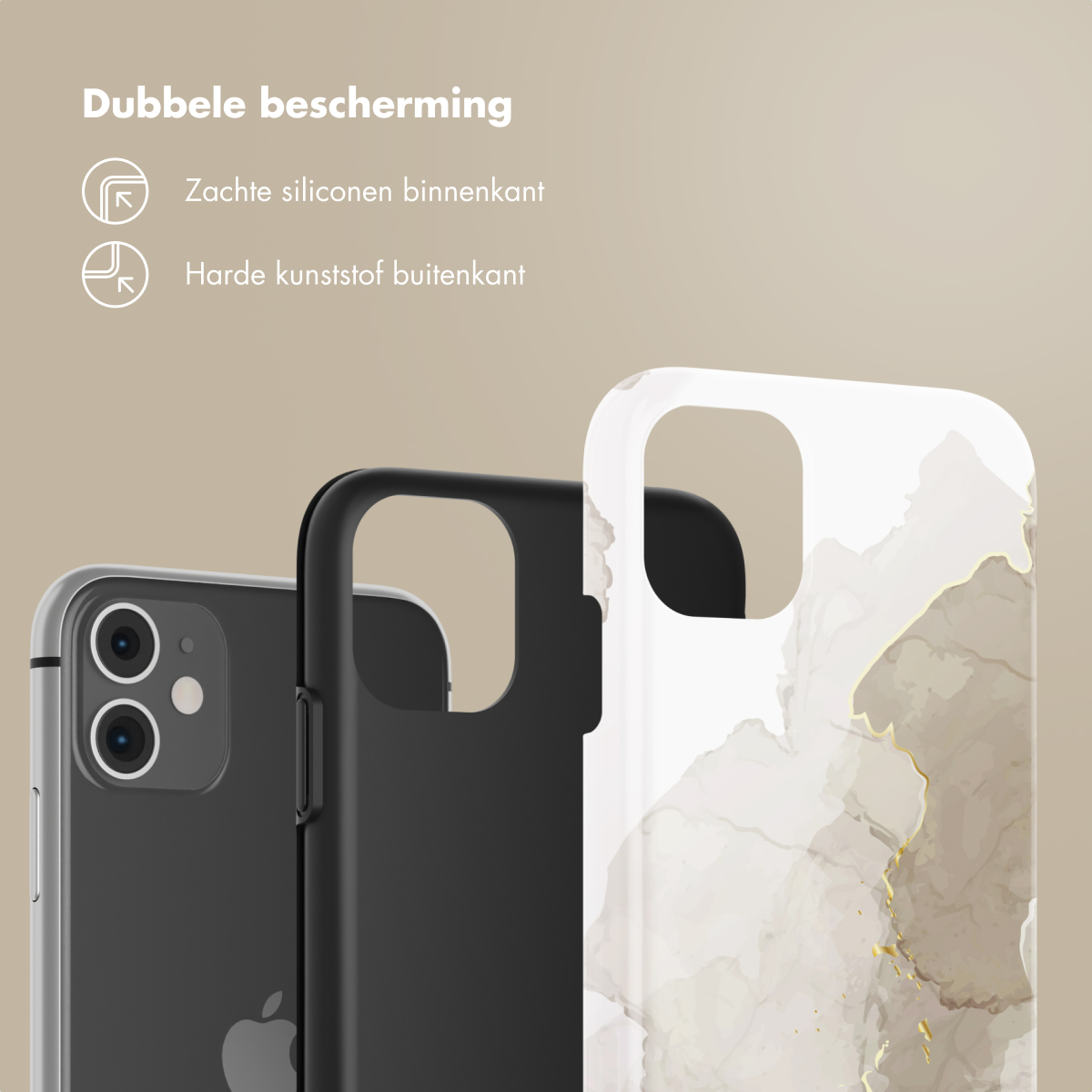 Tre custodie per telefono. Design nero, trasparente e marmo bianco. Le custodie sono su una superficie marrone.