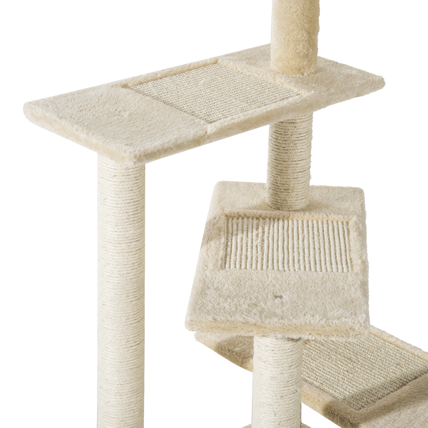 Vista ravvicinata di un albero per gatti beige con piattaforme e superfici antigraffio.