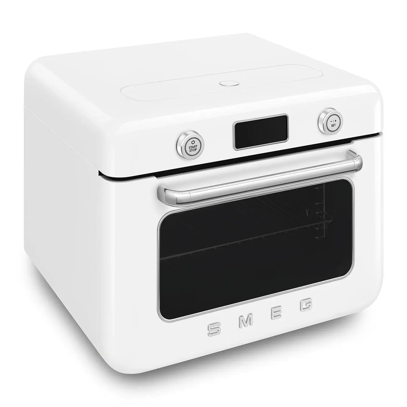 Weißer Smeg-Ofen mit Glastür, Knöpfen und Griff. Isoliert auf weißem Hintergrund.