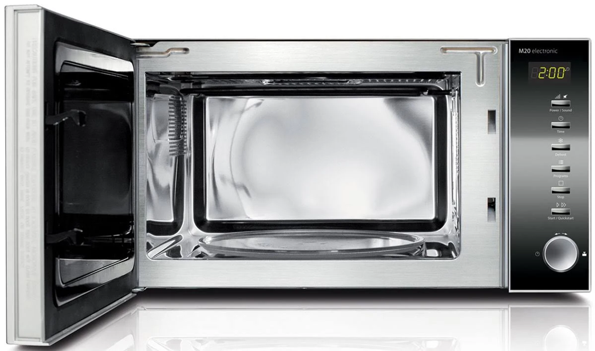 Microonde aperto, interno in acciaio inox, display digitale, pannello nero.