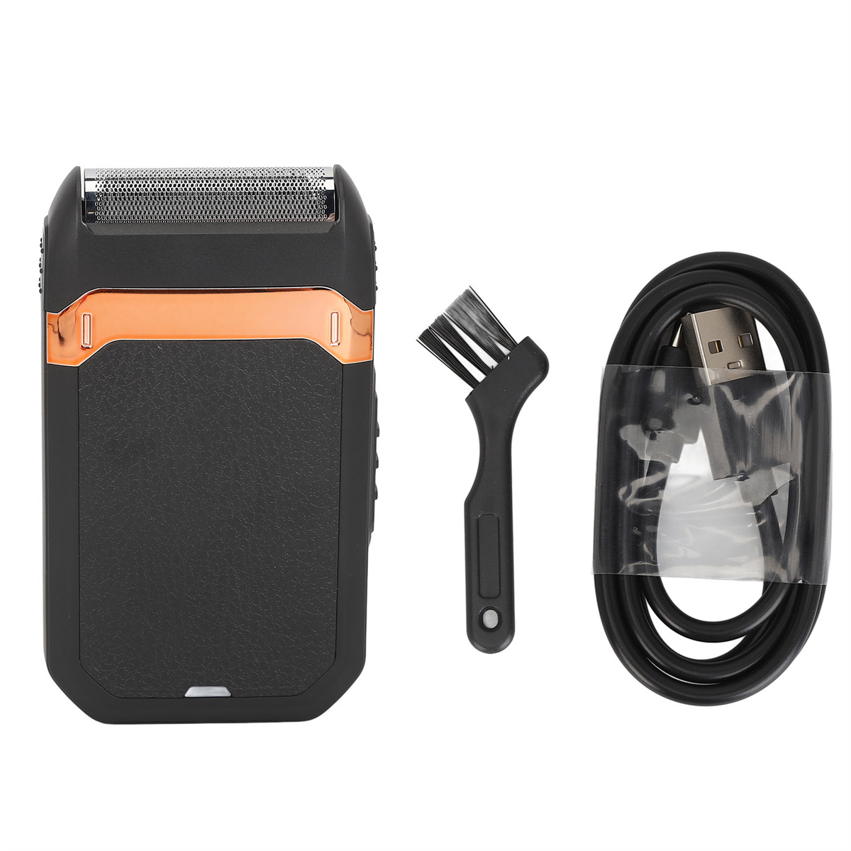 Ein schwarzer und orangefarbener Elektrorasierer mit einer Reinigungsbürste und einem USB-Ladekabel, alles auf weißem Untergrund.