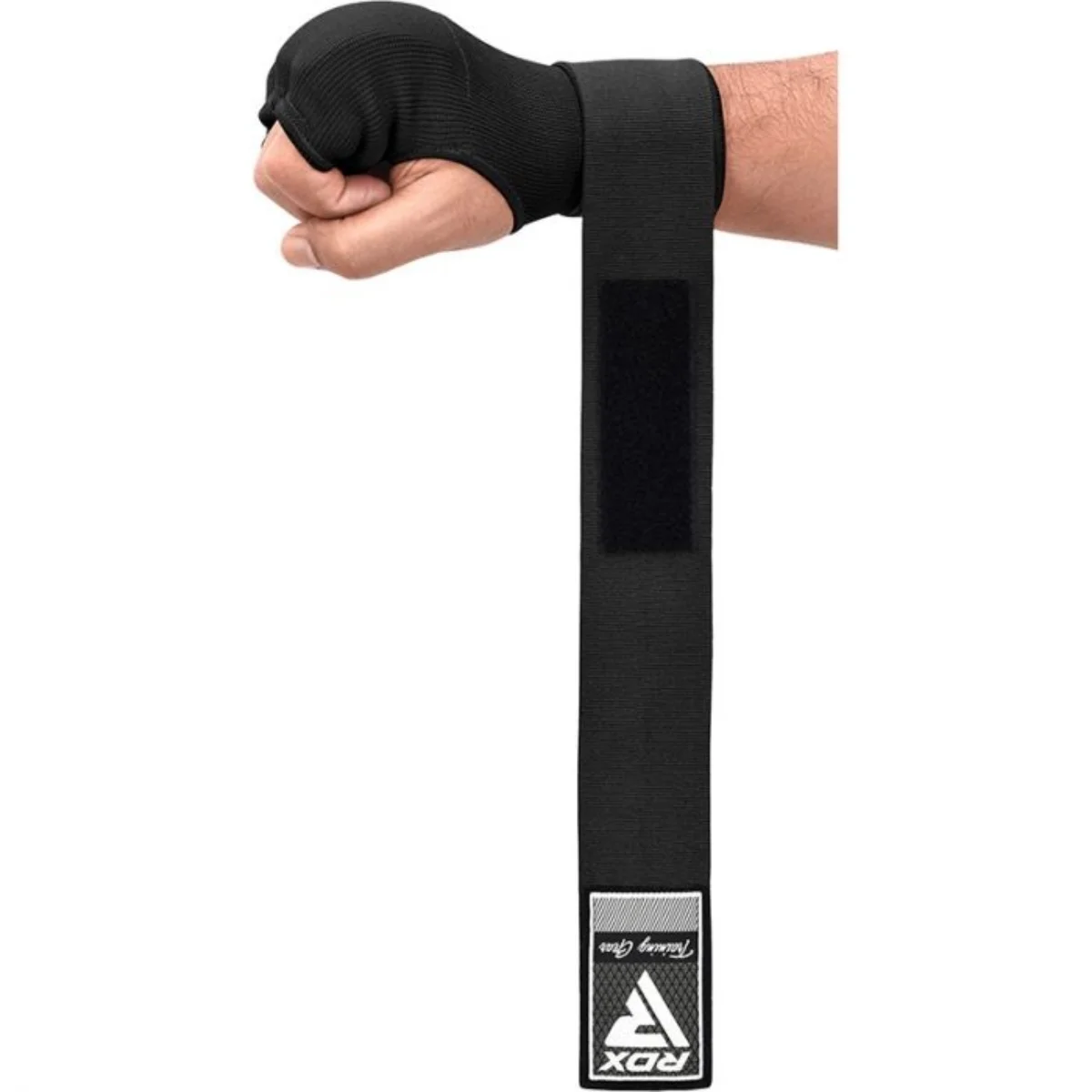 Zwarte handwraps met RDX-logo en tekst, witte achtergrond. Eén handwrap.