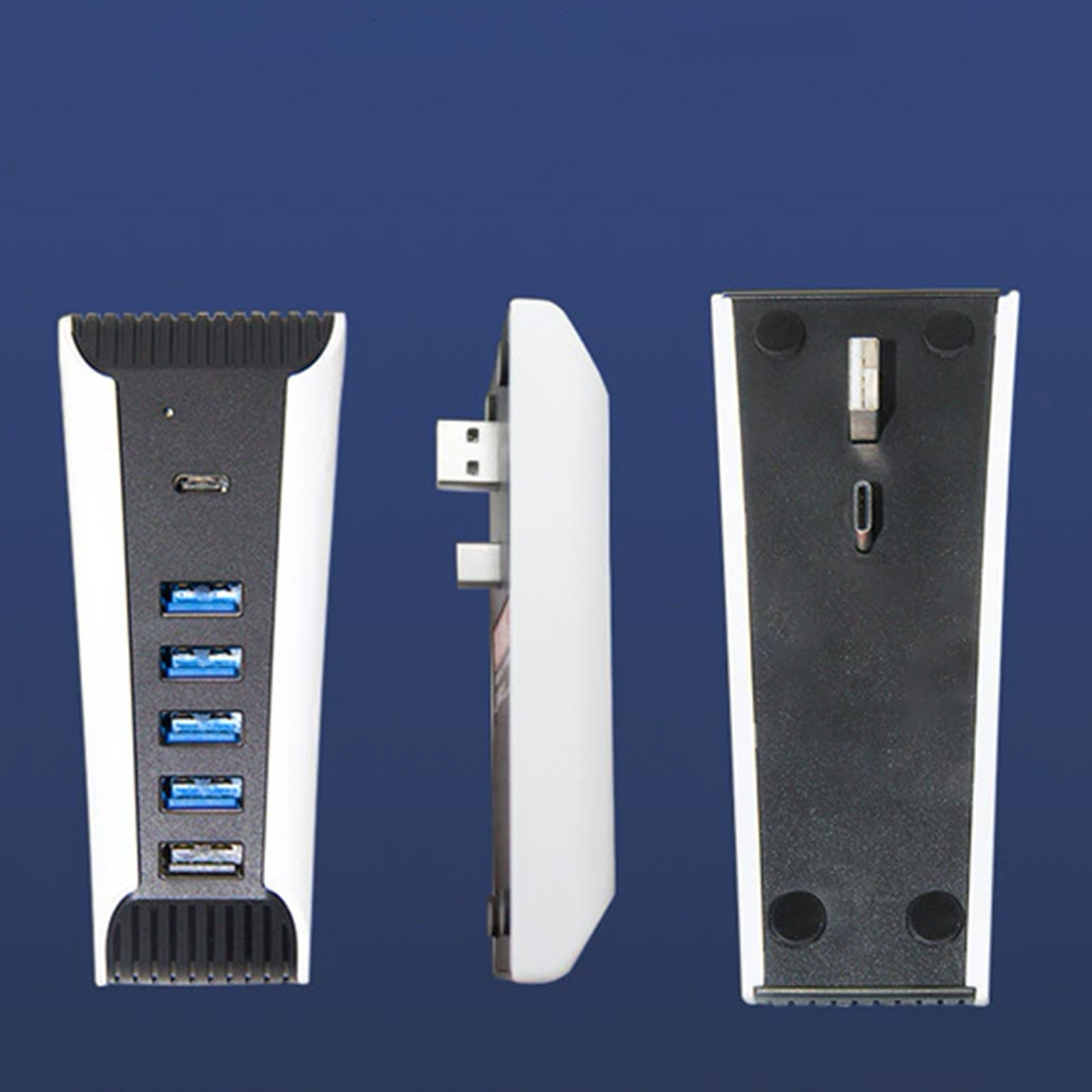 Drei Ansichten eines weiß-schwarzen PS5-Ständers, mit USB-Anschlüssen und schwarzem Sockel.