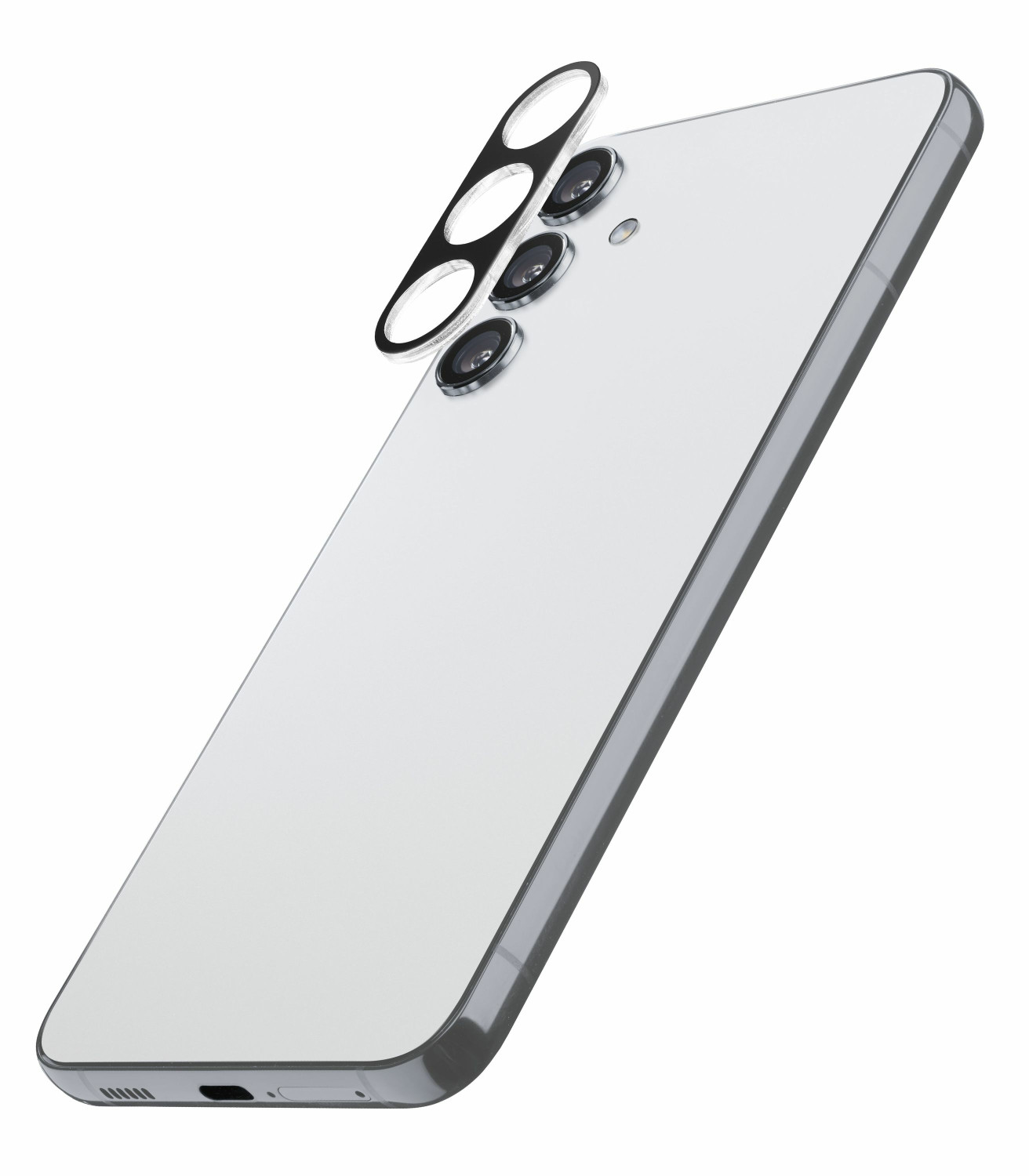 Un smartphone blanco colocado en diagonal con un protector de lente de cámara elevado.