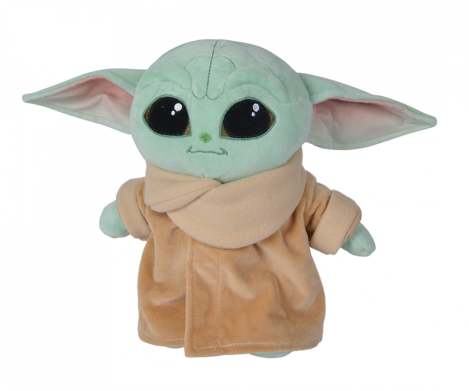 Ein Plüschtier Grogu (Baby Yoda) in einem beigen Gewand, steht und schaut nach vorne auf Weiß.