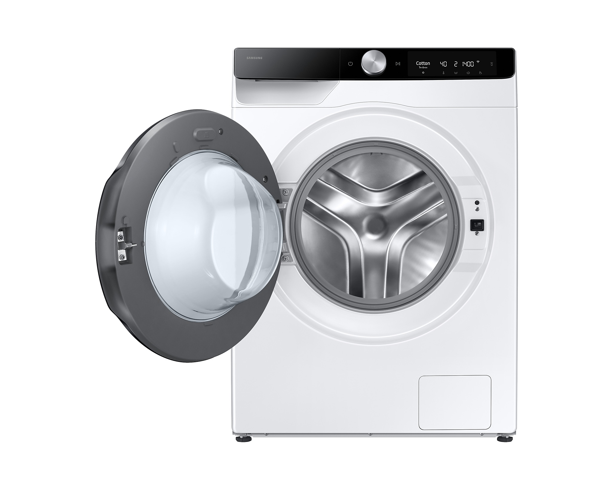 Weiße Waschmaschine mit geöffneter Tür, Trommel sichtbar, vor weißem Hintergrund.