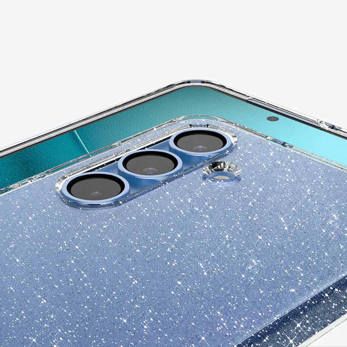 Dos d'une coque de téléphone bleu à paillettes, montrant trois lentilles de caméra.