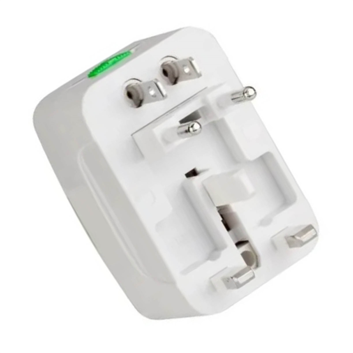 Weißer Reiseadapter mit mehreren Anschlüssen. Weißer Hintergrund.