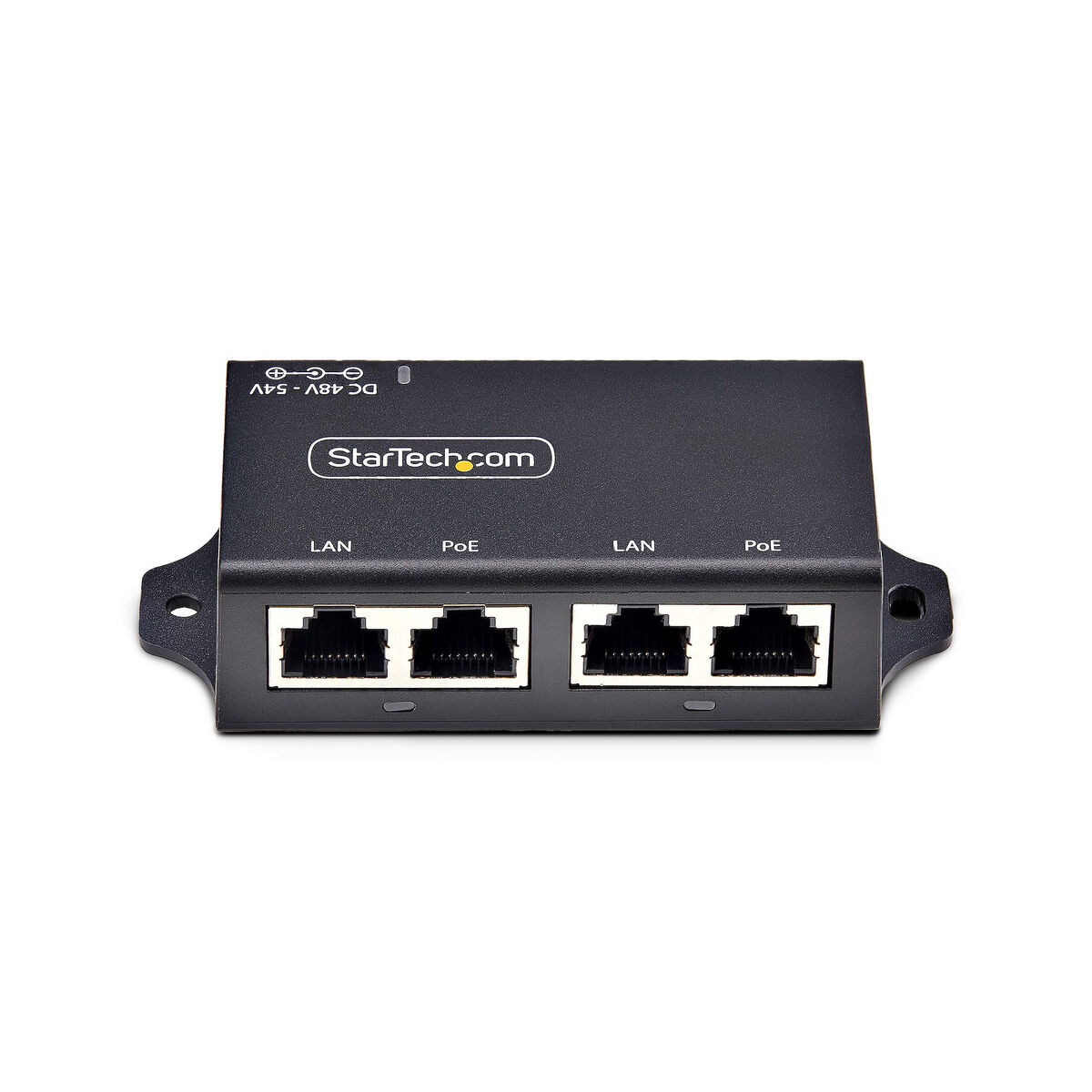 Adattatore di rete PoE StarTech.com nero con 4 porte. Etichette: LAN, PoE. Sfondo bianco.