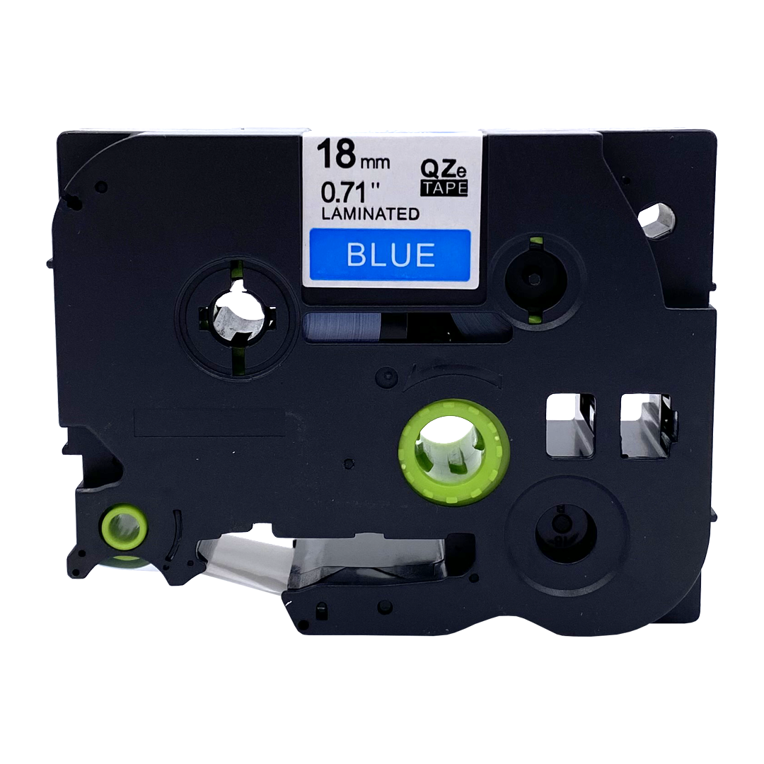 Blauwe labeltape-cartridge met blauwe tekst op een witte achtergrond.