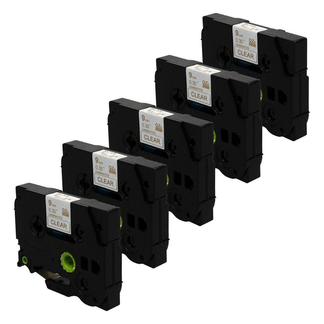 Zes zwarte labelmaker cartridges met witte labels en heldere tekst op een witte achtergrond.