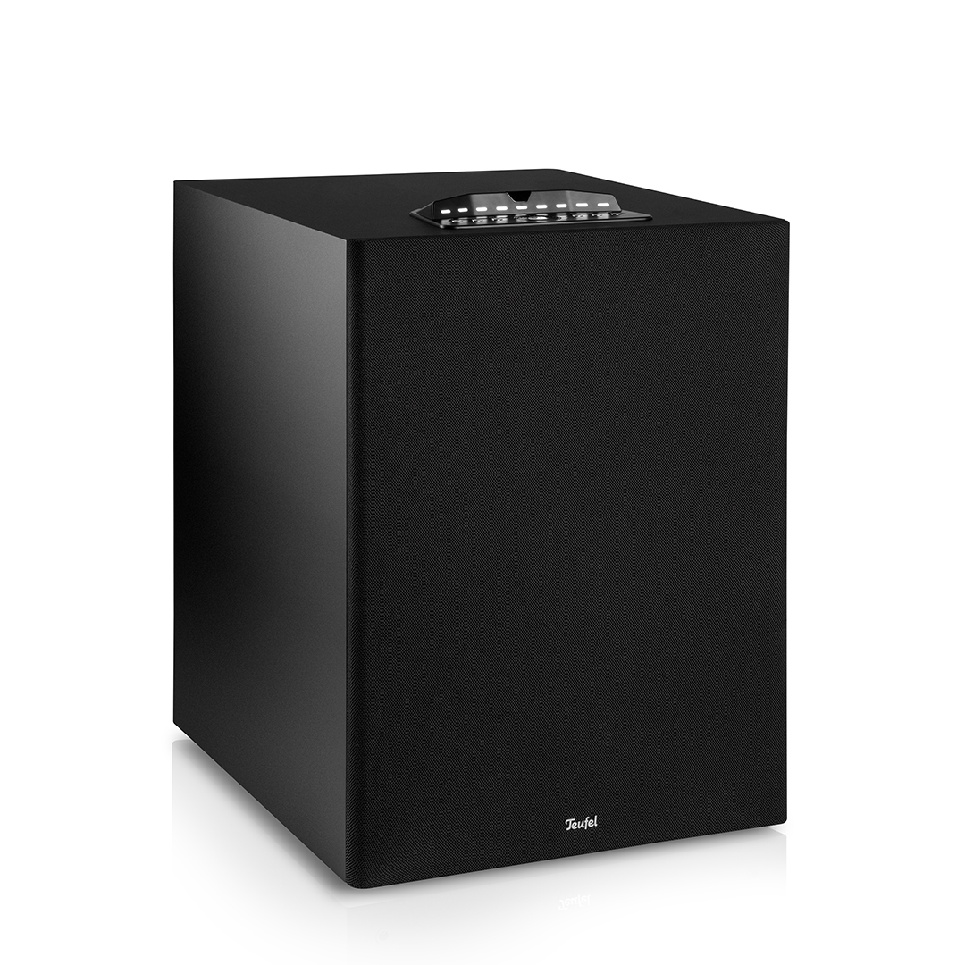 Schwarzer Subwoofer-Lautsprecher mit Stofffront und Bedienfeld oben.