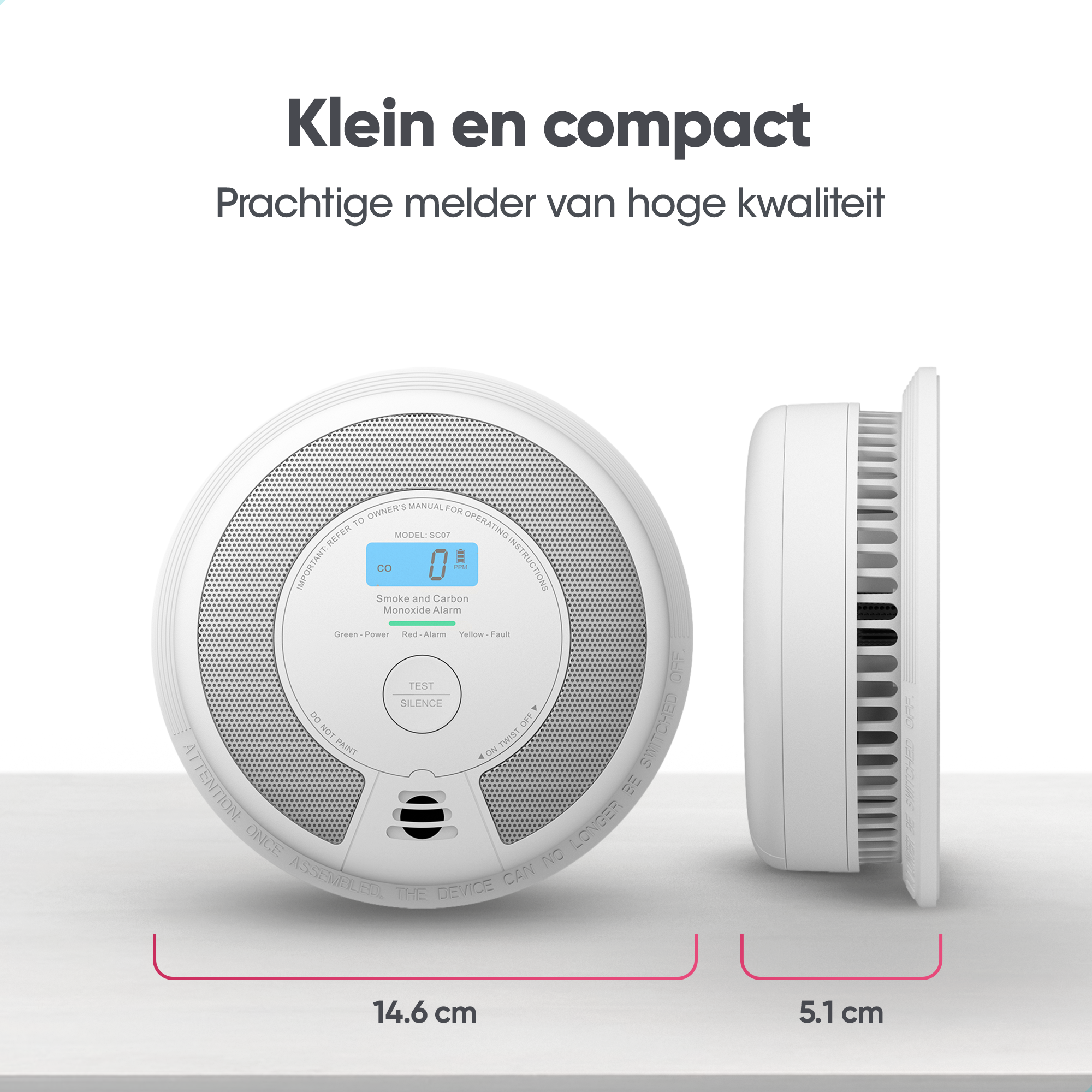 Weißer Rauchmelder mit Messungen auf weißem Hintergrund.