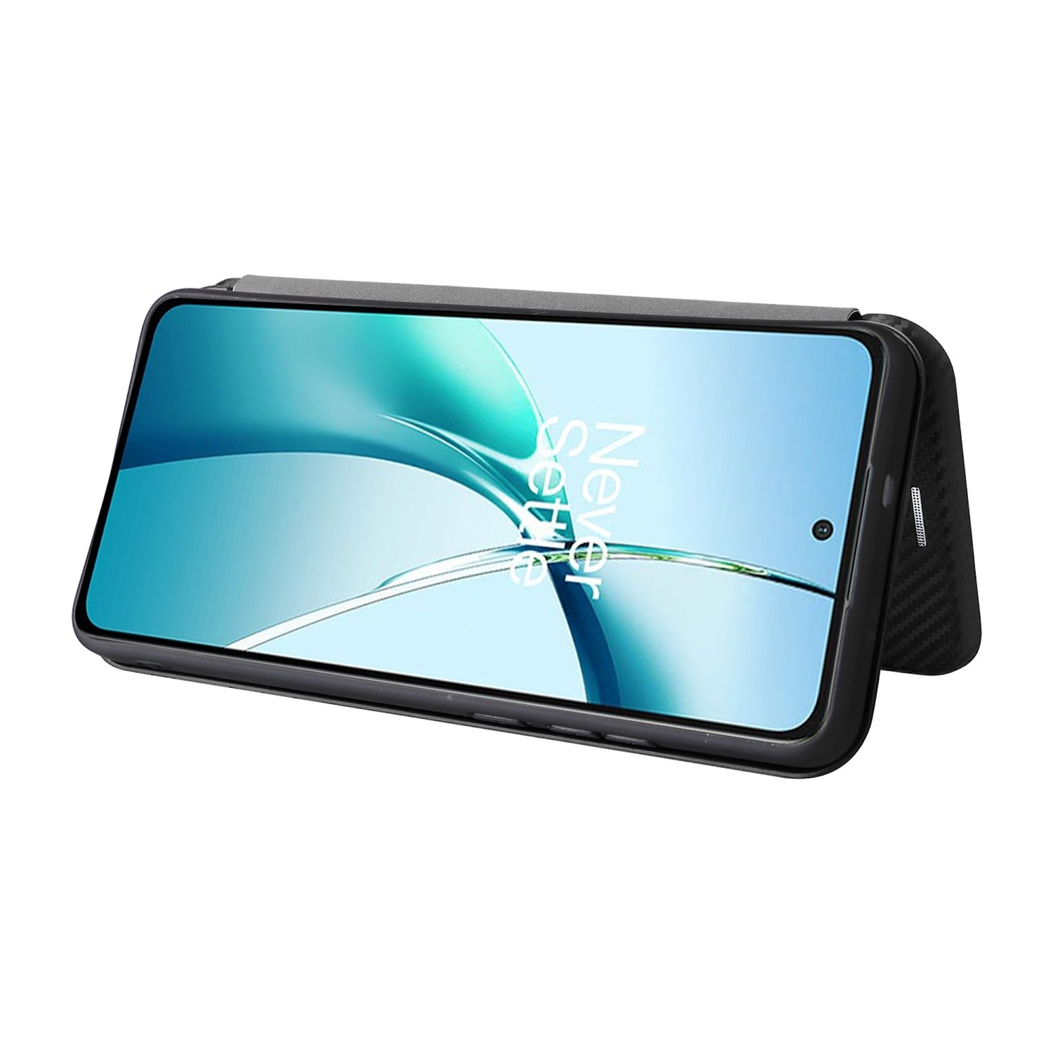 Ein Smartphone in einer schwarzen Hülle ist geöffnet und zeigt seinen Bildschirm. Das Telefon hat eine Kohlefaserstruktur.