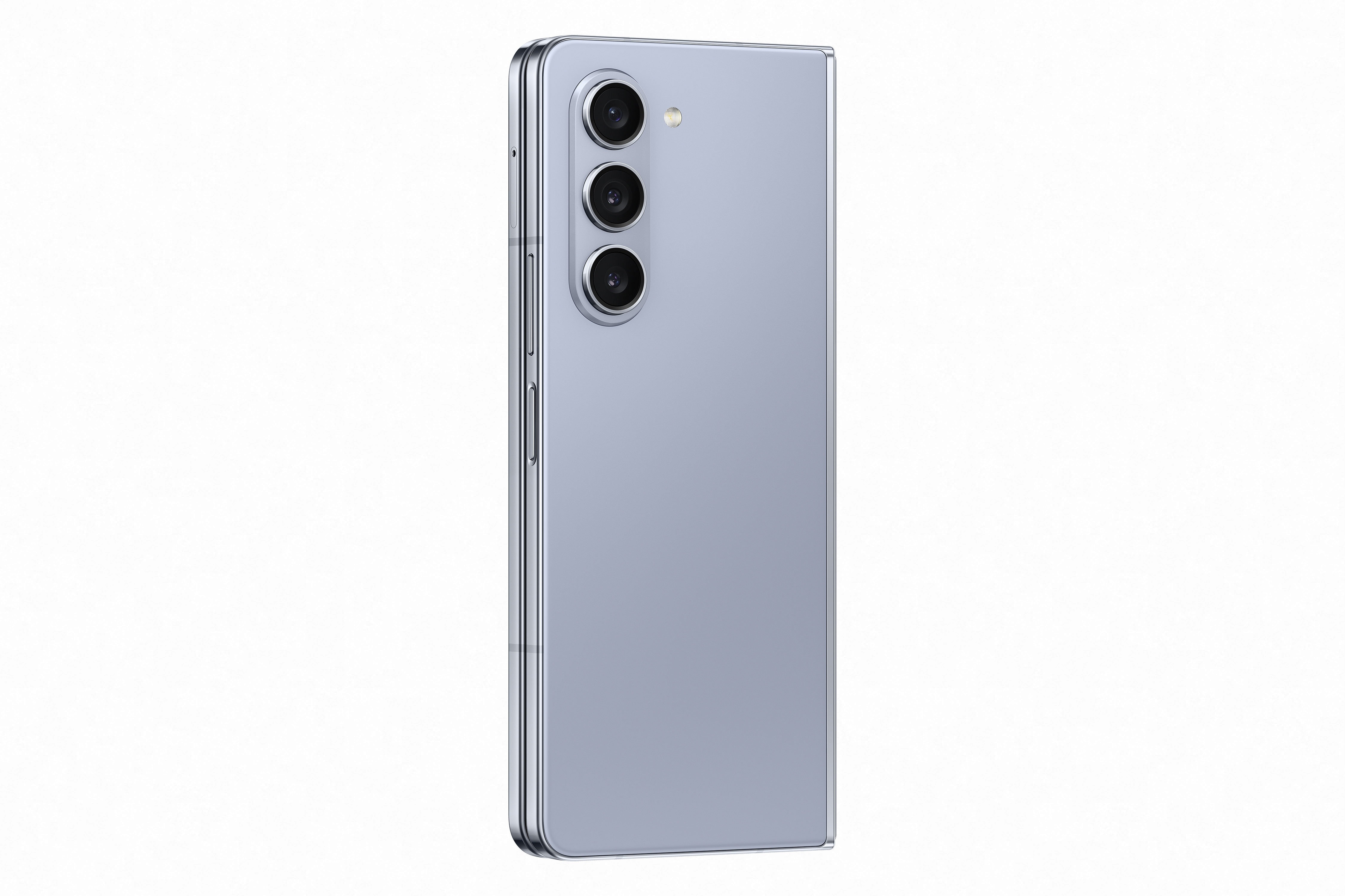 Mavi Samsung katlanabilir telefon, arka görünüm. Kamera lenslerine ve şık bir tasarıma sahip.