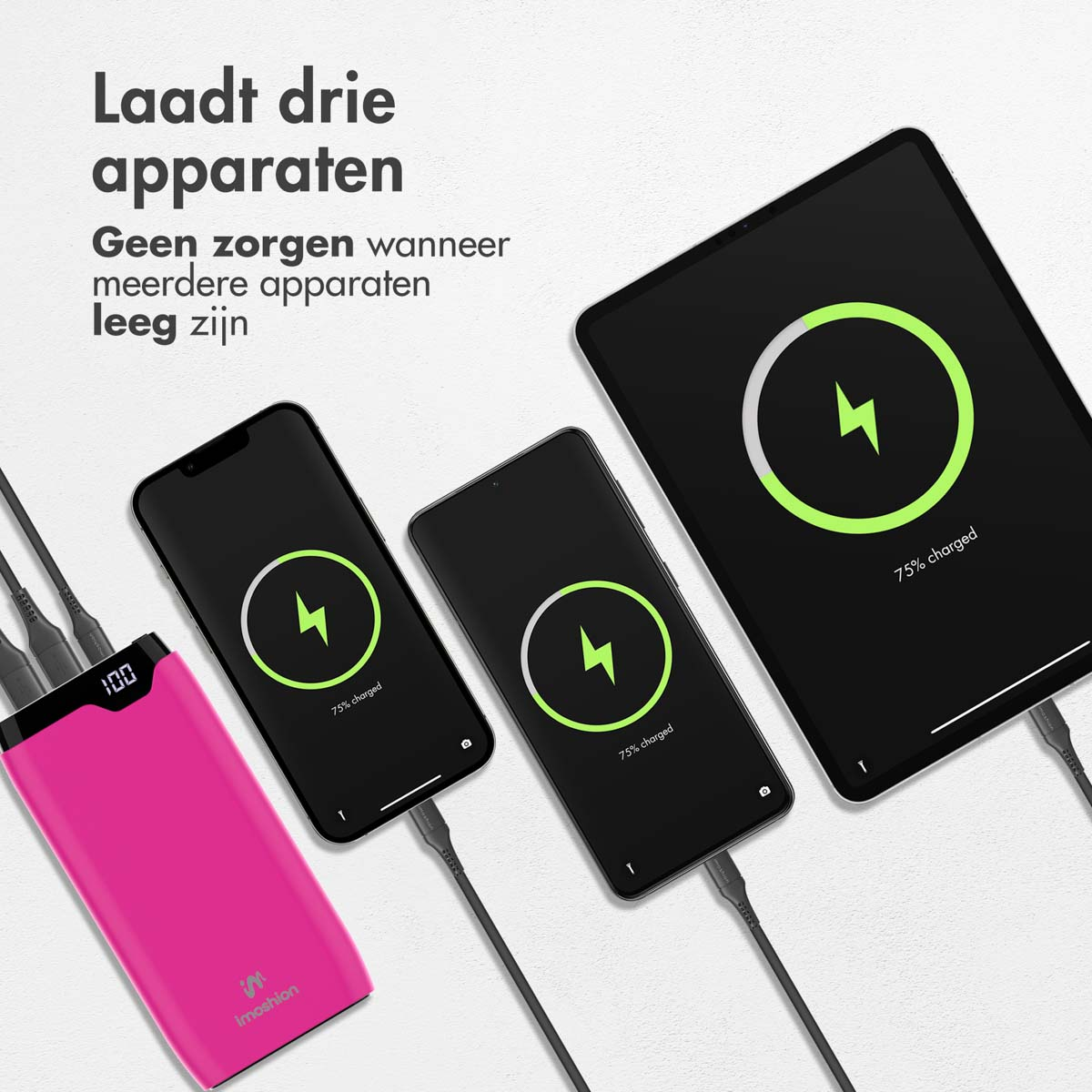 Drei Geräte werden aufgeladen. Eine rosa Powerbank, ein Telefon und ein Tablet zeigen Ladesymbole auf ihren Bildschirmen.