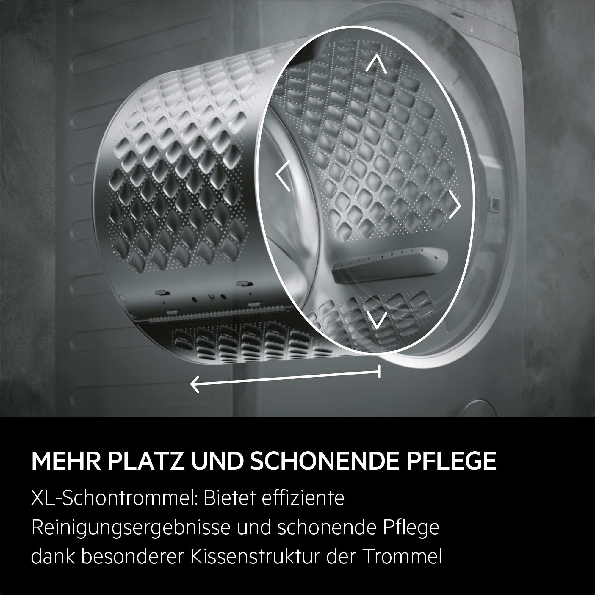 Nahaufnahme der Trommel. Die Trommel hat ein einzigartiges Muster. Der Text ist auf Deutsch.