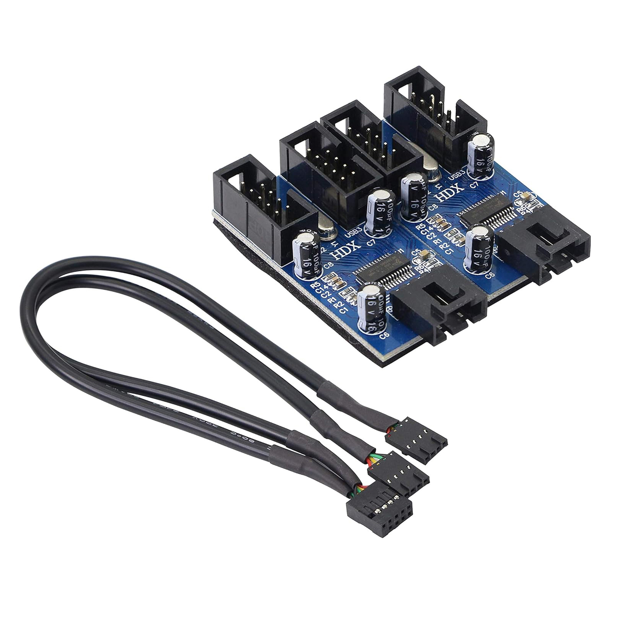 Blaue Platine mit USB-Anschlüssen und schwarzen Kabeln auf weißem Hintergrund.