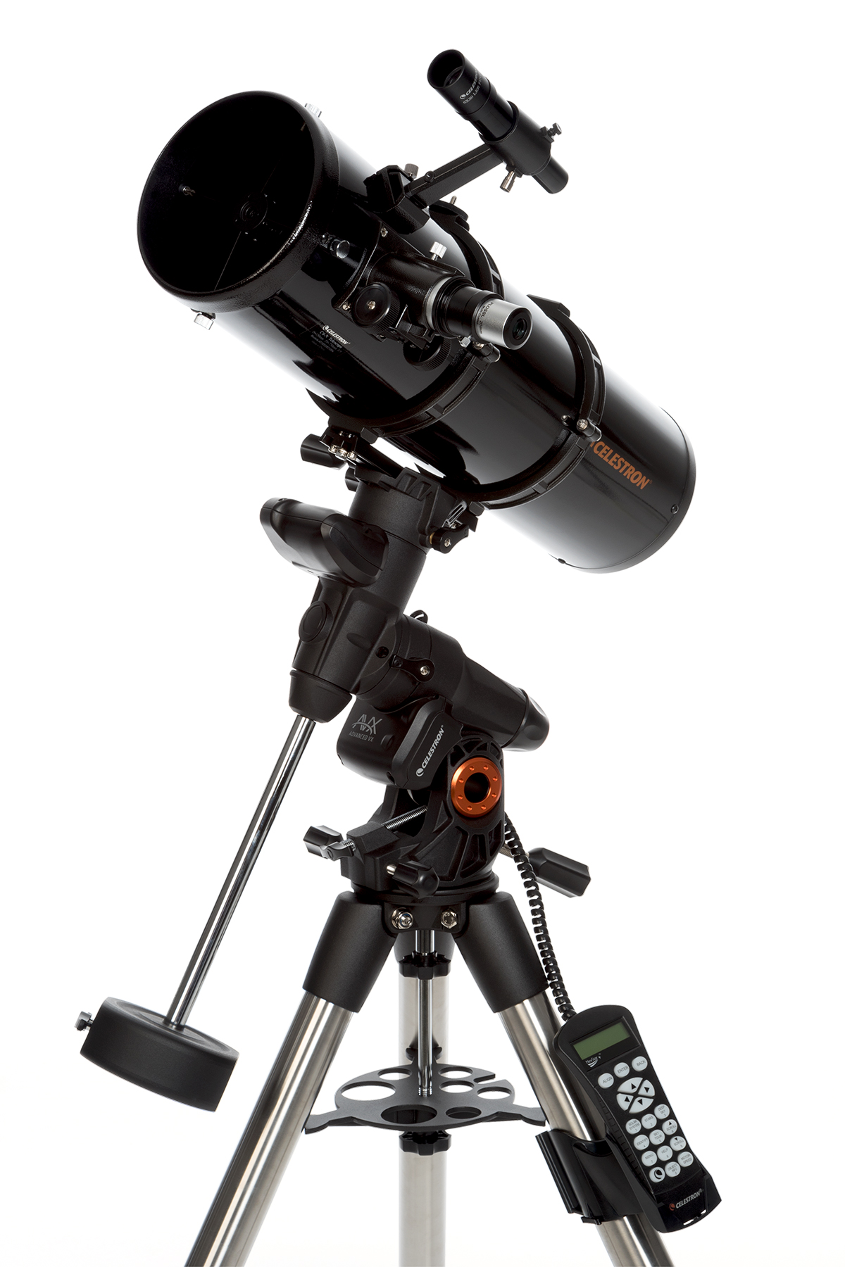Schwarzes Celestron Teleskop auf einem Stativ, mit einem kleineren Fernrohr oben. Das Stativ hat eine orangefarbene Einstellung.