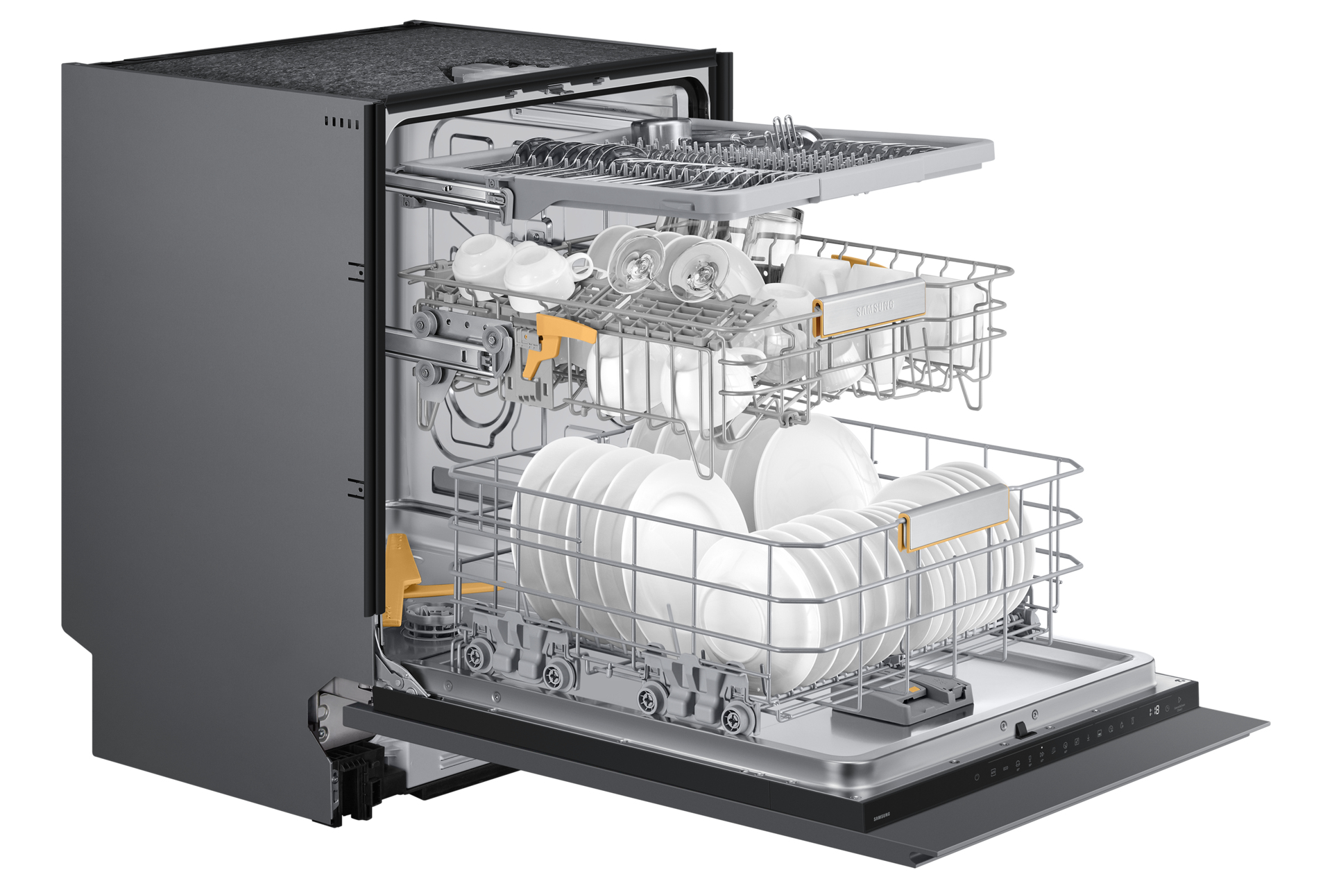 Zmywarka z otwartymi drzwiami, pokazująca półki pełne talerzy, kubków i sztućców. Szary i biały.