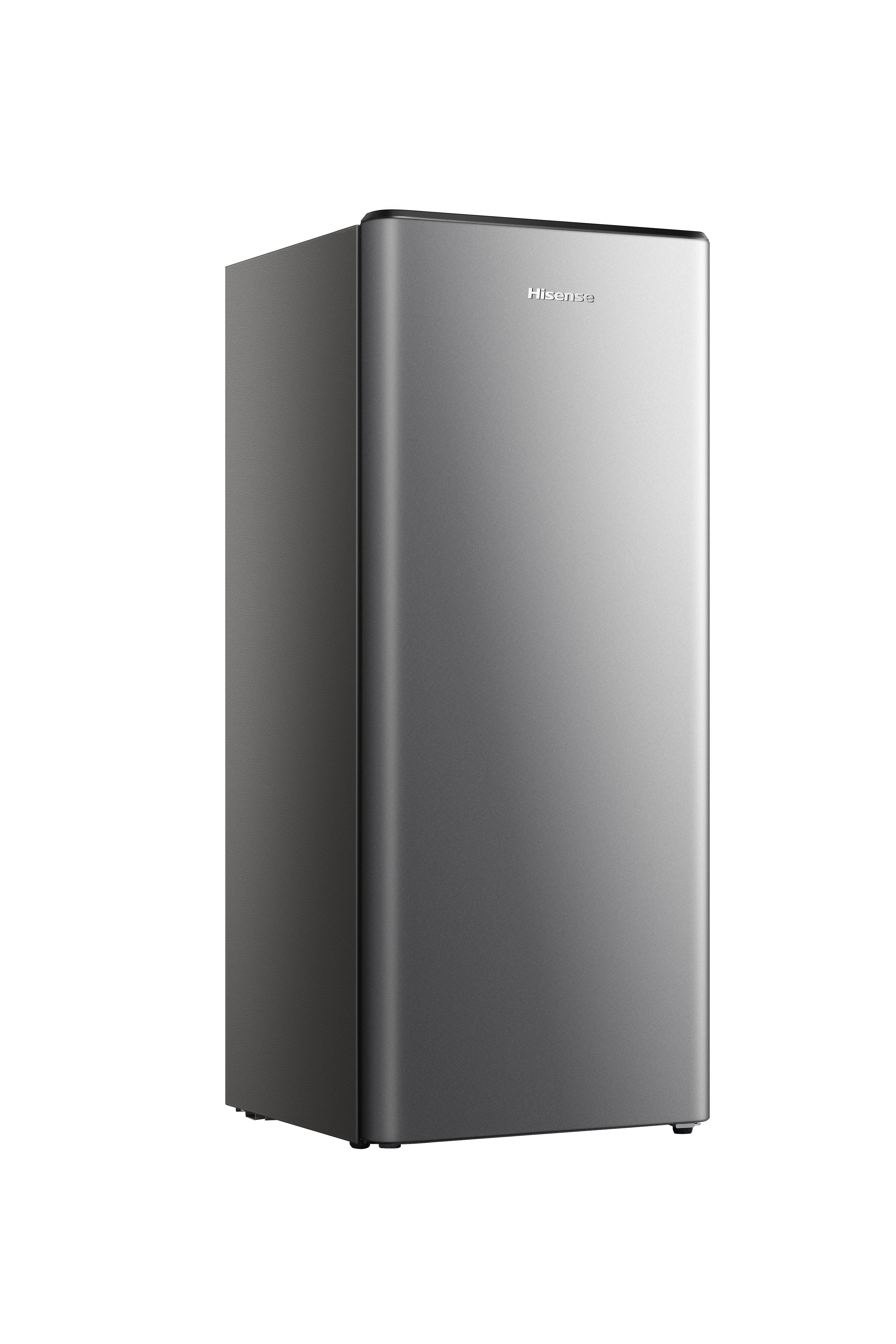 Un frigorifero argento, moderno, marca Hisense, in posizione verticale.