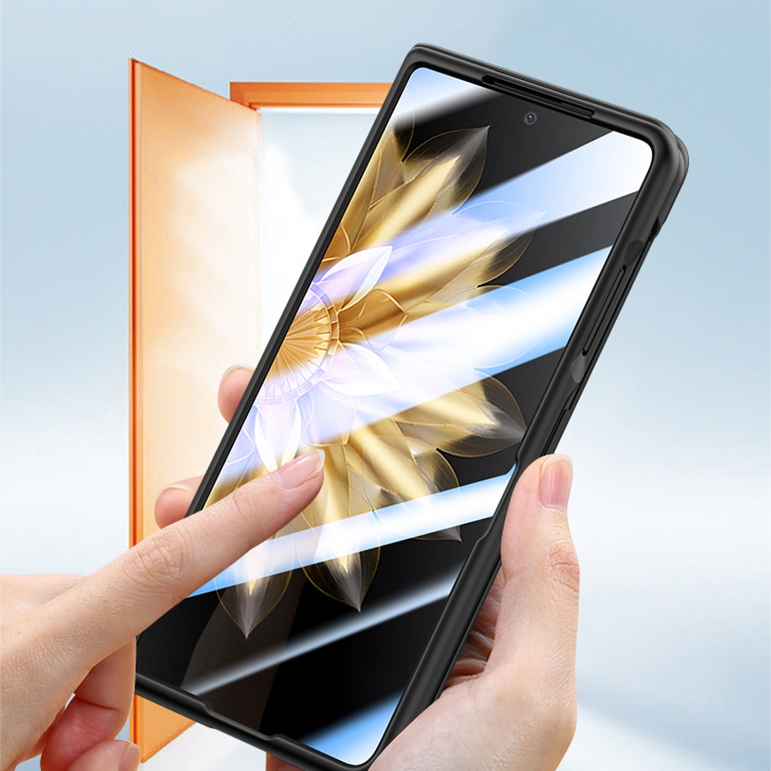 Eine Person hält ein schwarzes Telefon mit Hülle und zeigt ein farbenfrohes abstraktes Design auf dem Bildschirm.