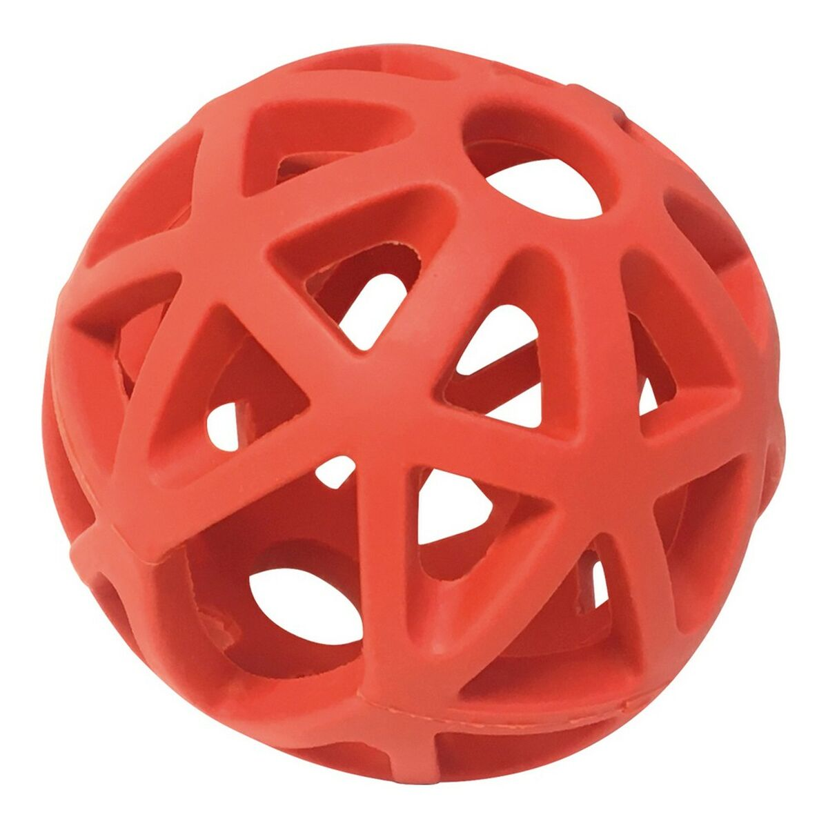 Un giocattolo per cani sferico, rosso e cavo con aperture triangolari.