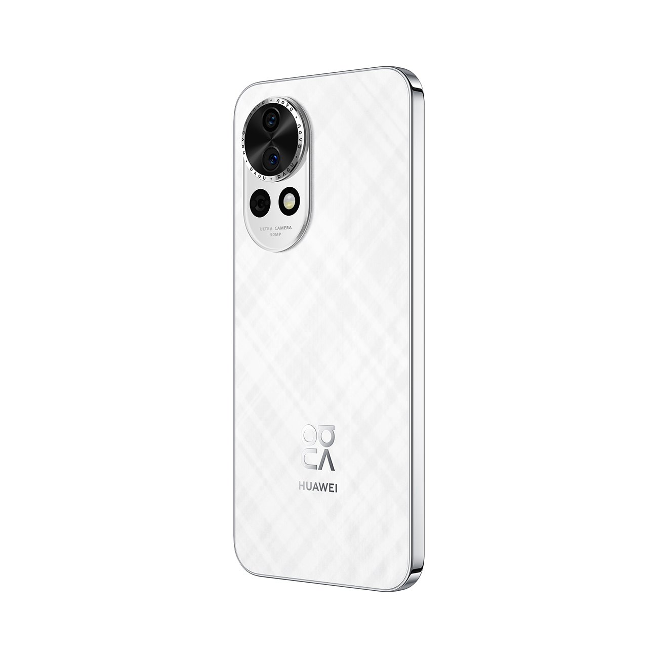 Weißes Smartphone mit Kameramodul auf der Rückseite mit Karomuster und Huawei-Logo.