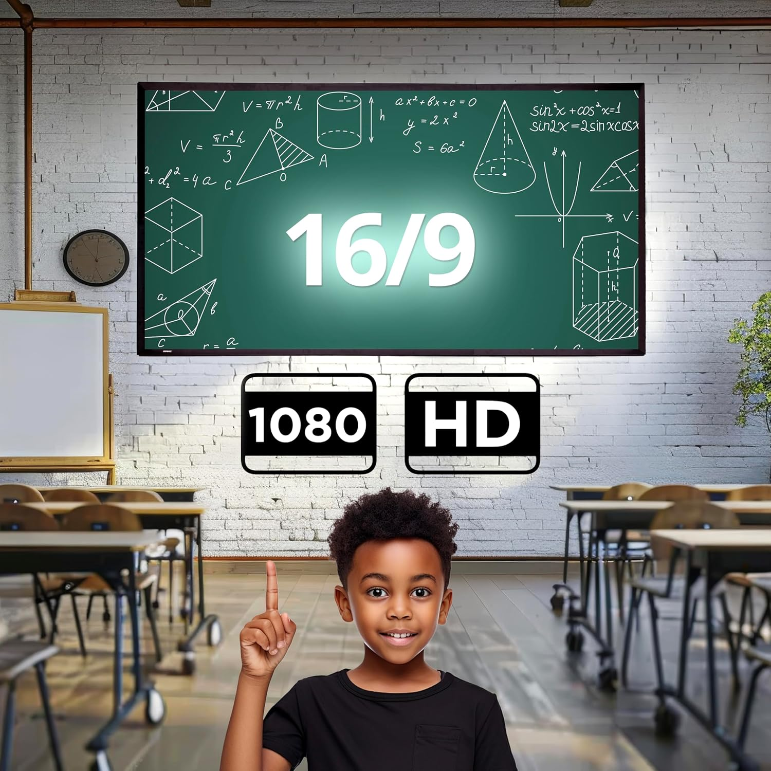 Junge zeigt auf Bildschirm mit 16/9, 1080 und HD. Klassenzimmer-Einstellung mit Tischen im Hintergrund.