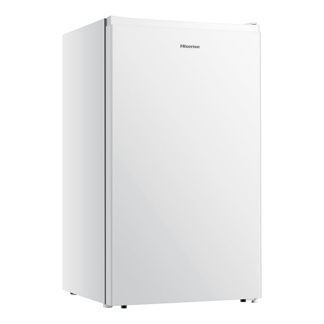 Frigorifero Hisense bianco. È in piedi da solo, con il logo Hisense sulla porta.