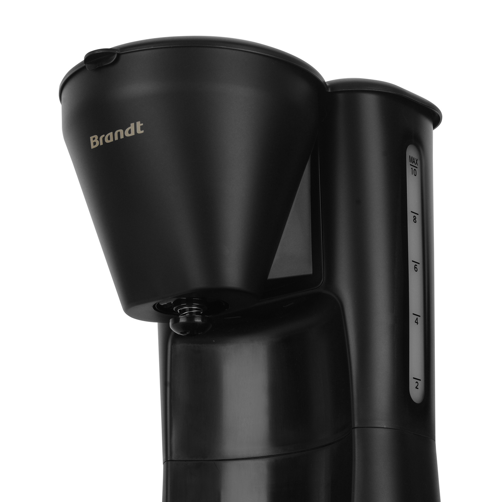 Czarny ekspres do kawy Brandt, zbliżenie. Pokazuje górę, wskaźniki poziomu wody i dyszę.