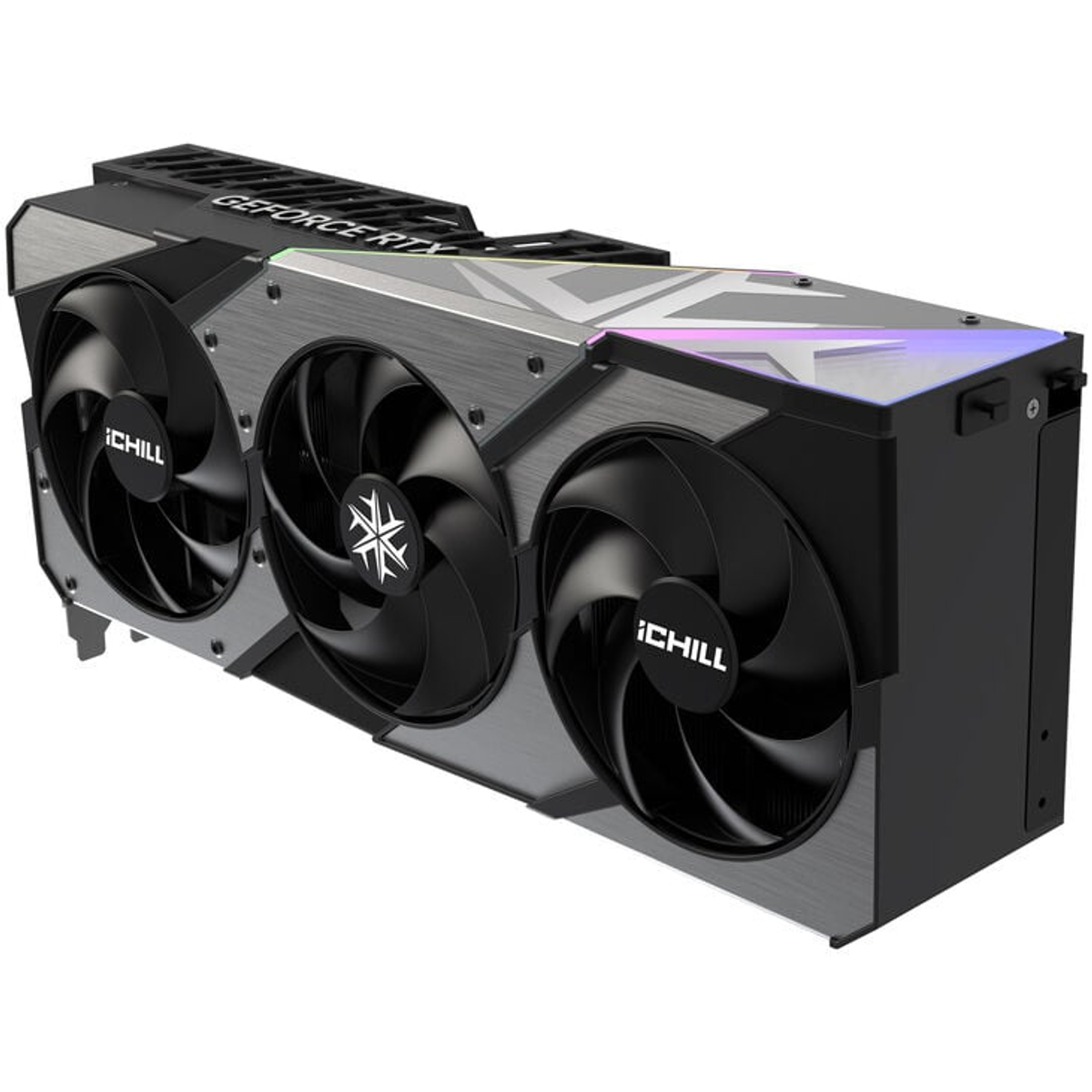 Czarna i srebrna karta graficzna z trzema wentylatorami, z napisem 'GEFORCE RTX'.