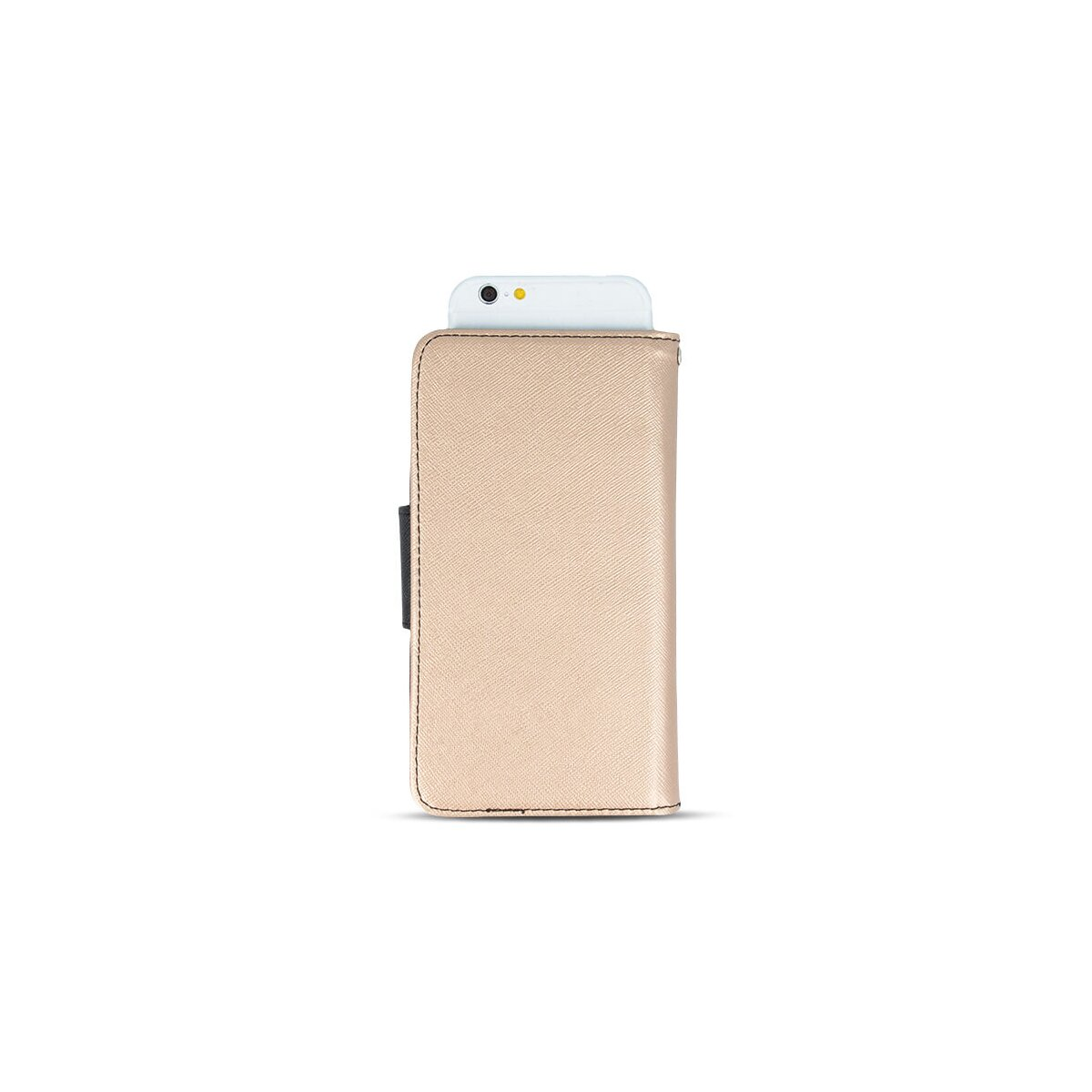 Eine goldene Handyhülle mit einem Telefon darin, isoliert auf weißem Hintergrund.