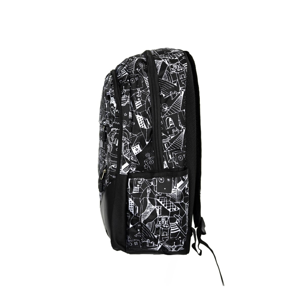 Ein schwarz-weißer Rucksack mit sich wiederholendem grafischen Muster. Seitenansicht.