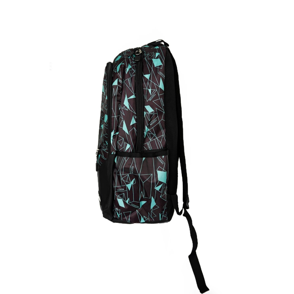 Ein schwarzer Rucksack mit türkisem geometrischem Muster, vor weißem Hintergrund.