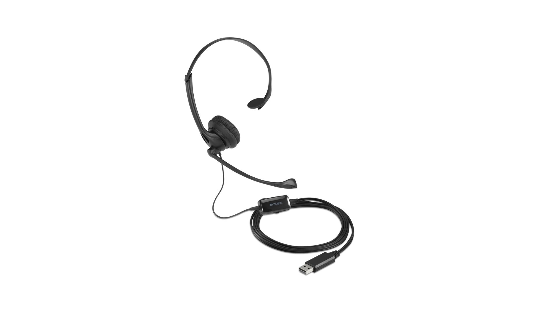 Cuffie Kensington nere con connettore USB. Il microfono è collegato. Lo sfondo è bianco.