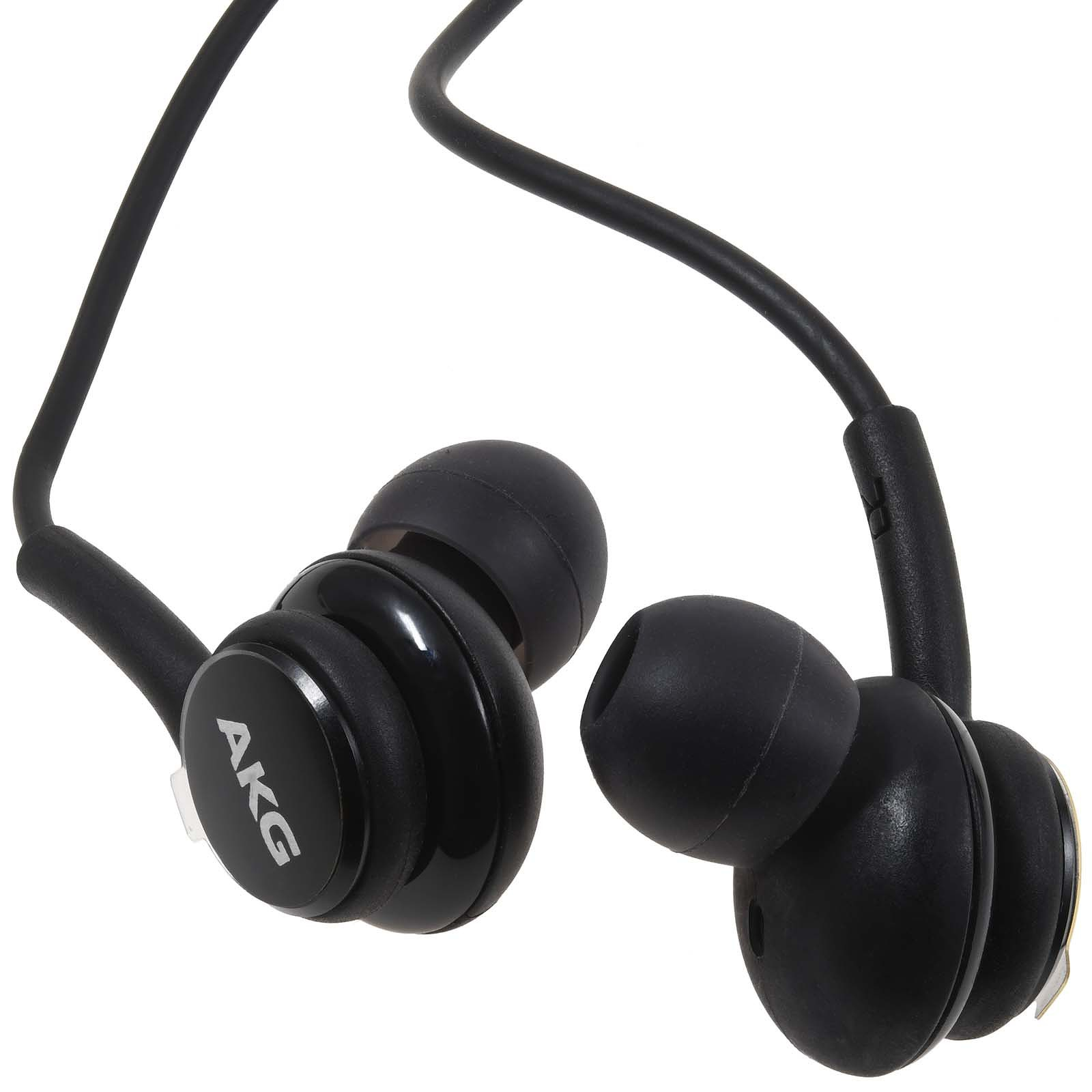 Auricolari AKG neri con gommini neri. Anche il cavo è nero.