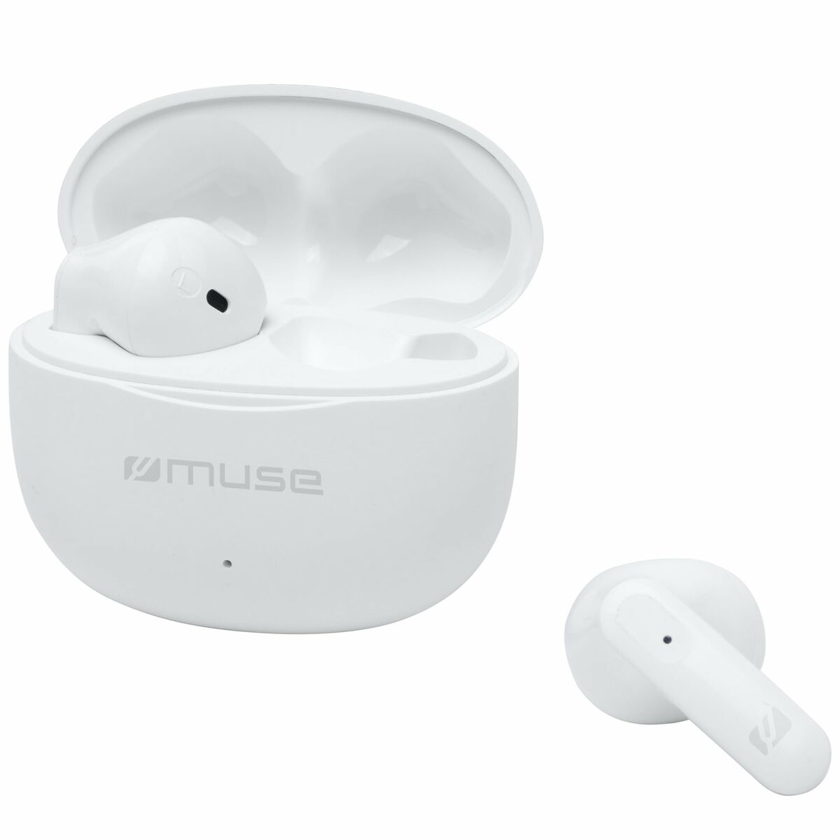 Auricolari bianchi in una custodia di ricarica e un auricolare separato su sfondo bianco.