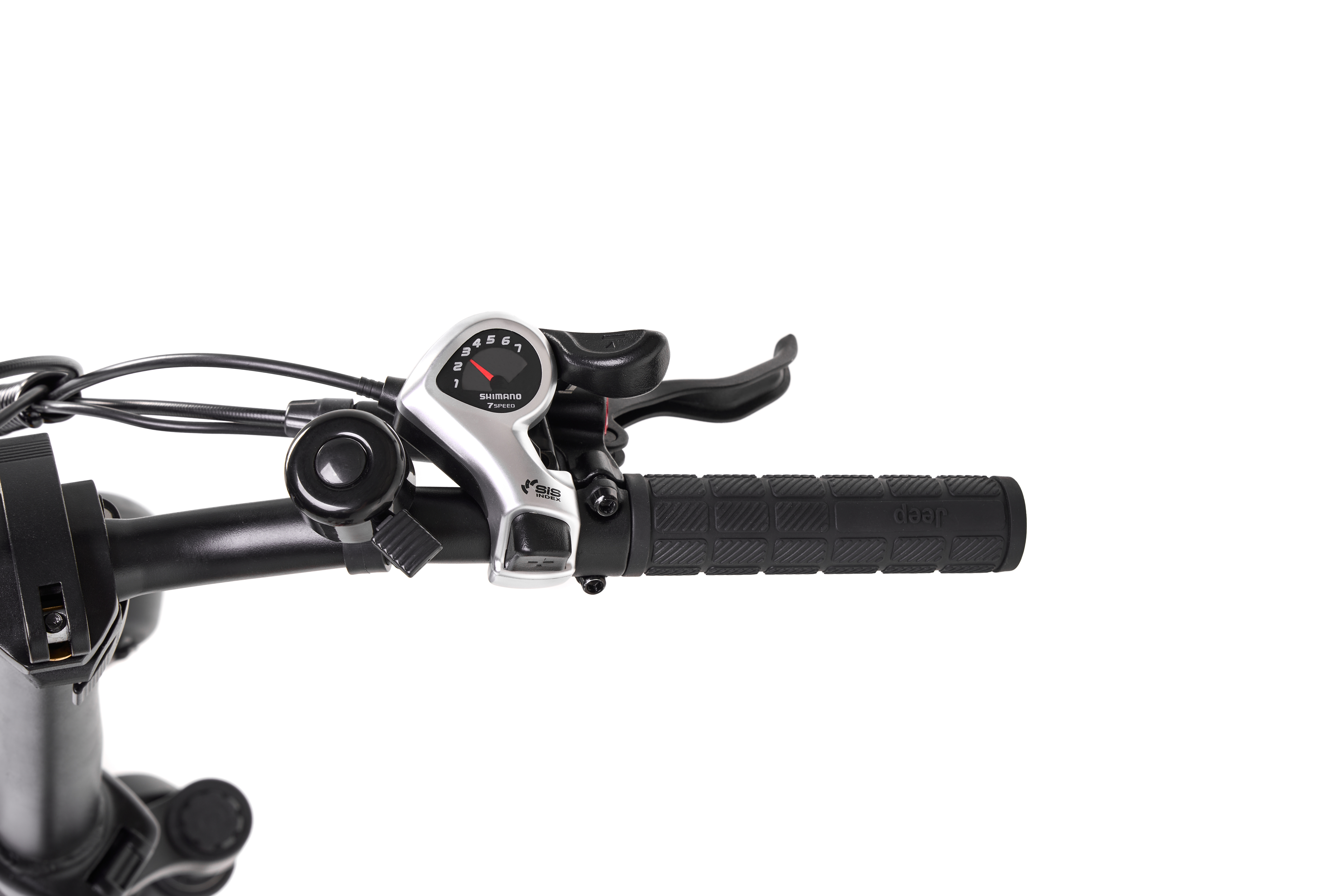 Manubrio di una bicicletta, con cambio, campanello e impugnatura. La parola Shimano è visibile sul cambio.
