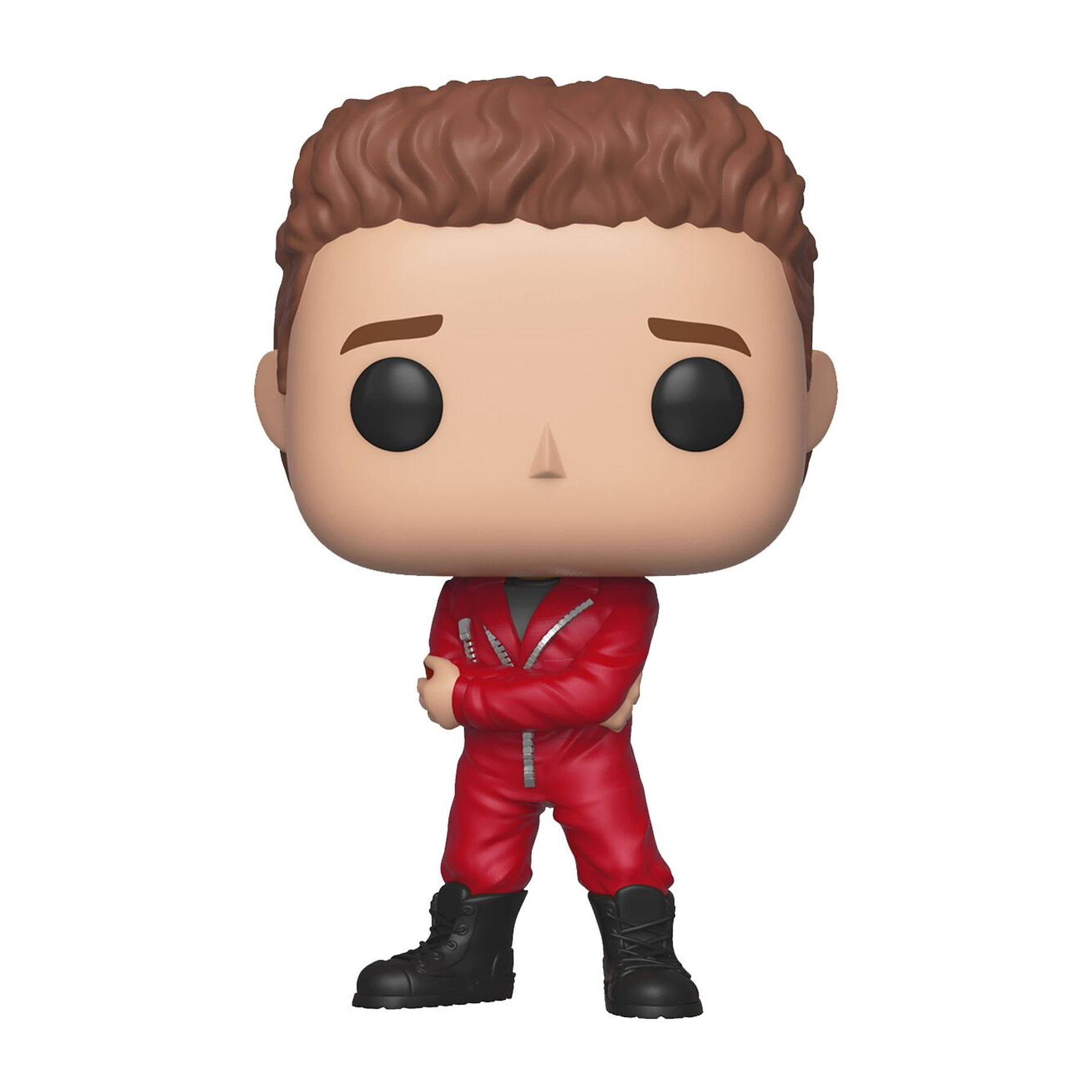 Figura de hombre en mono rojo, botas negras, brazos cruzados.