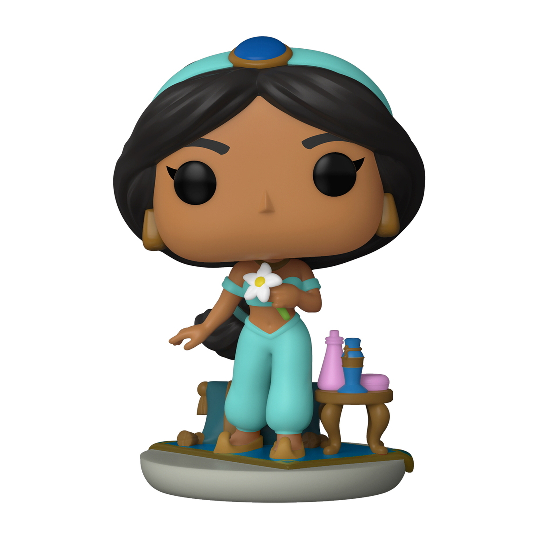 Jasmine-Figur mit einer Blume und kleinen Flaschen auf einem Tisch. Weißer Hintergrund.