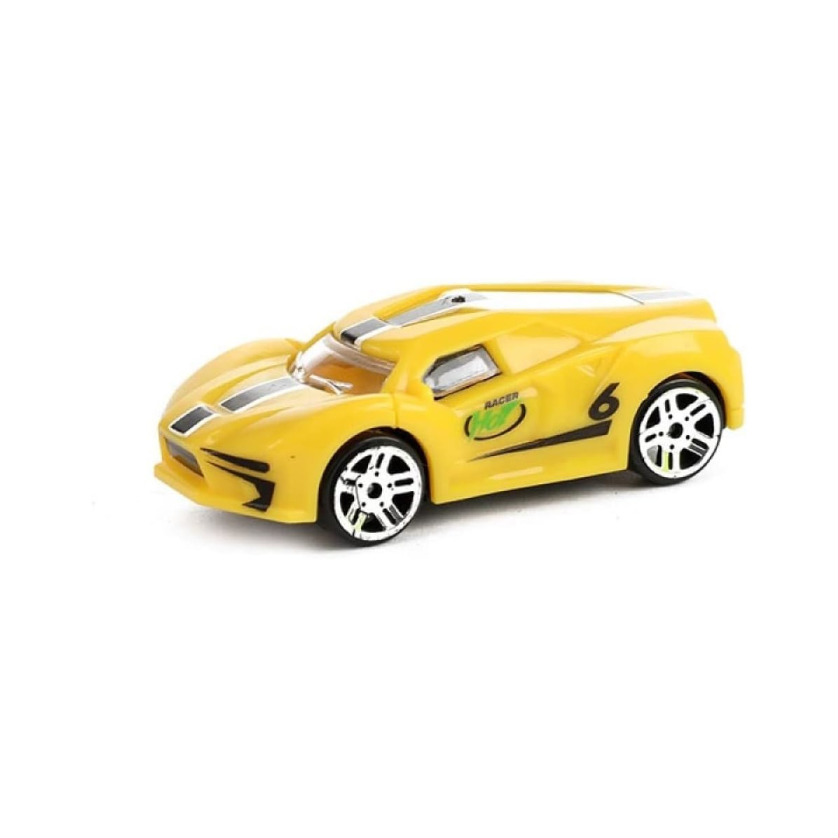 Gelbes Spielzeugauto mit schwarzen Streifen. Das Wort RACER steht auf der Seite. Weißer Hintergrund.